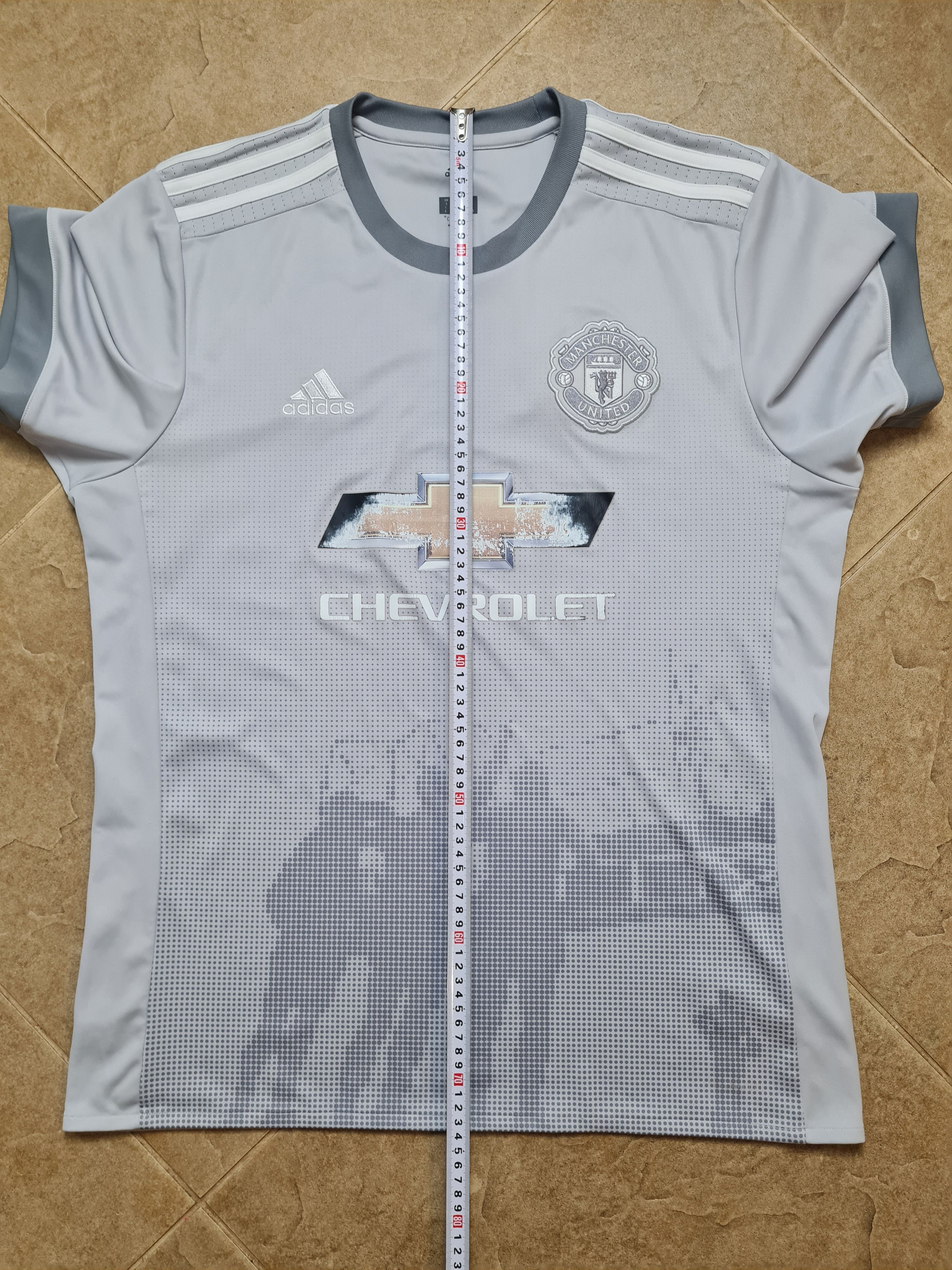 Adidas MANCHESTER UNITED 2017/2018 THIRD FOOTBALL ADIDAS AZ7565 Size US L / EU 52-54 / 3 - 7 Thumbnail