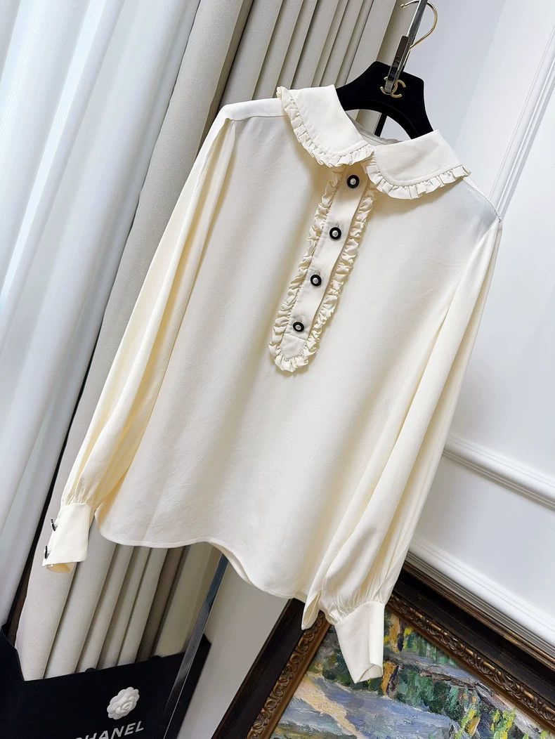 Chanel Chanel 18B beige ruffled doll collar mulberry silk shirt Size XS / US 0-2 / IT 36-38 - 1 Thumbnail