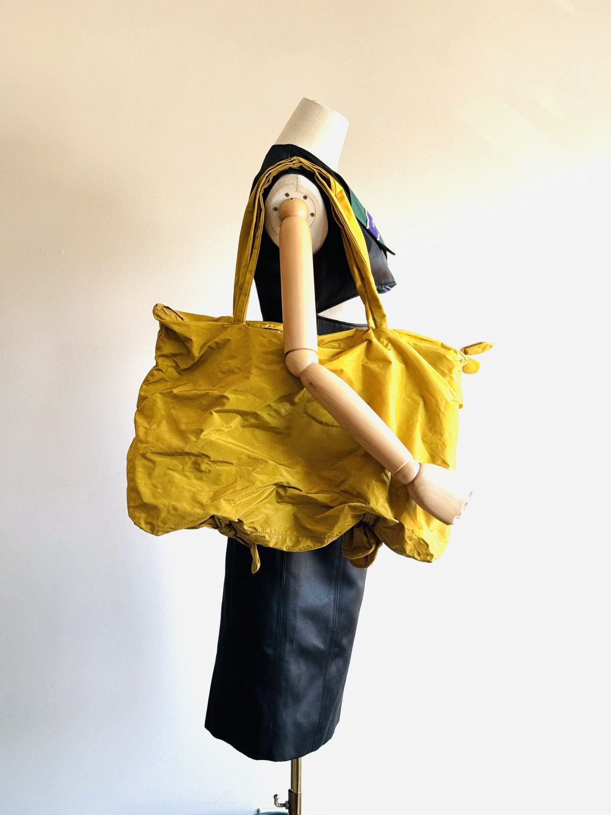 Romeo Gigli Vintage Romeo Gigli convertible knot duffle bag Size ONE SIZE - 4 Thumbnail