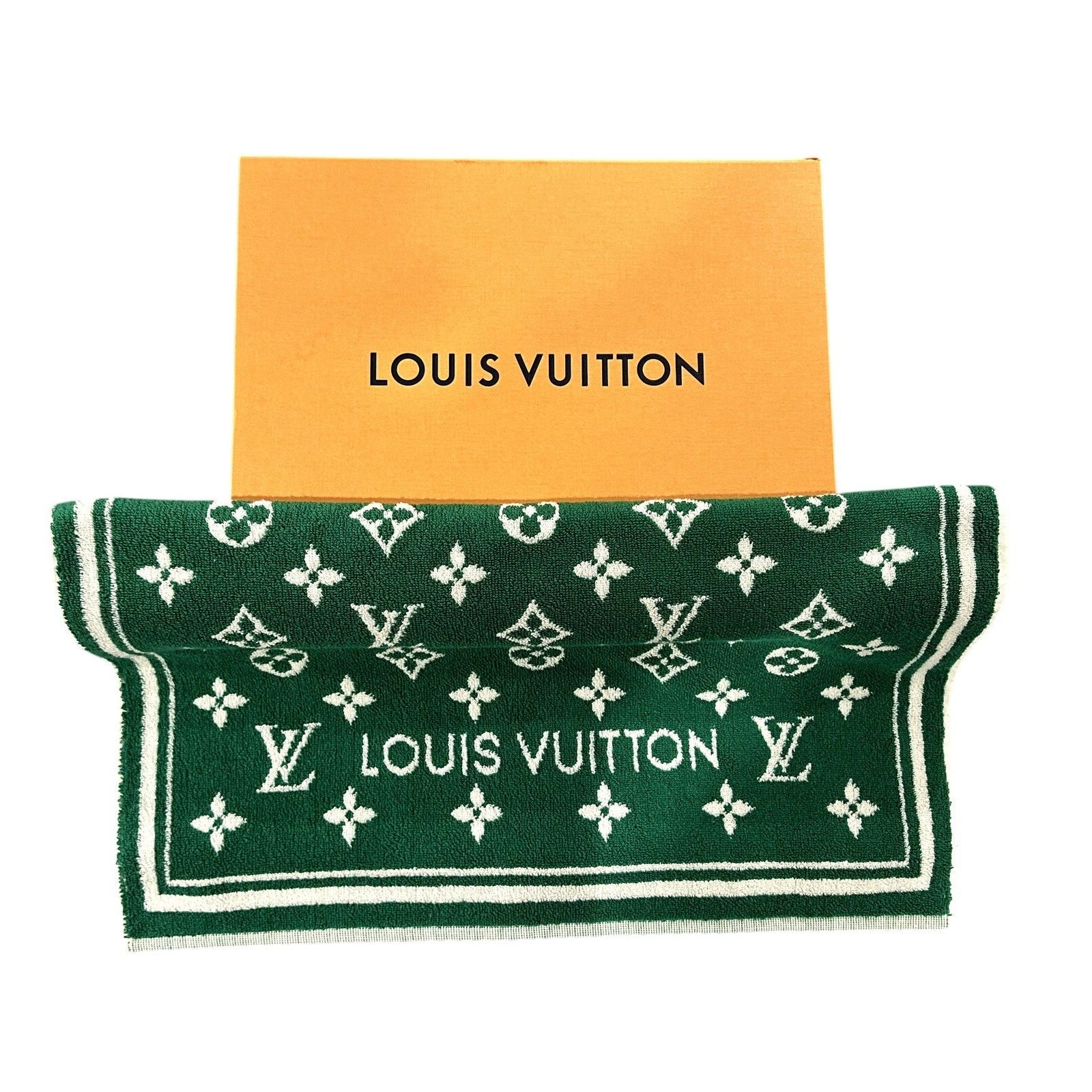 Louis Vuitton LOUIS VUITTON BeachBathTowel MonogramGreenReversibleEUCw/BOX Size ONE SIZE - 1 Thumbnail