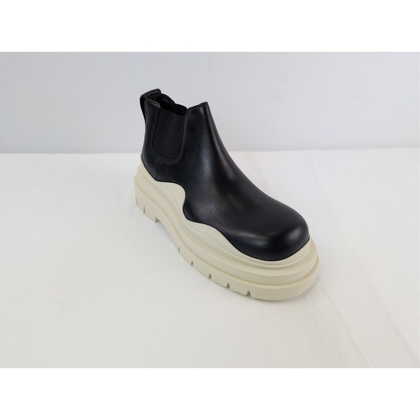 Bottega Veneta o1rshd1 Tire Chelsea Boots in Black / Sea Salt Size US 10 / EU 43 - 3 Thumbnail