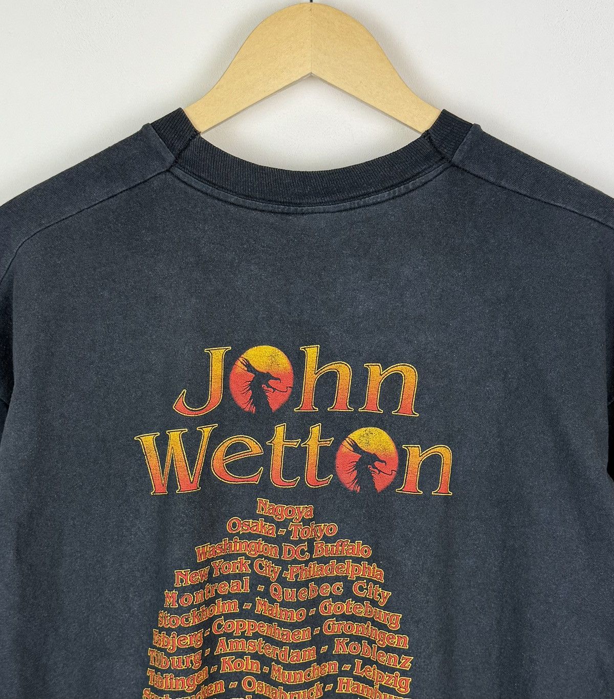 Band Tees Vintage John Wetton Chasing The Dragon 1995 Tour T-Shirt Size US XL / EU 56 / 4 - 10 Thumbnail