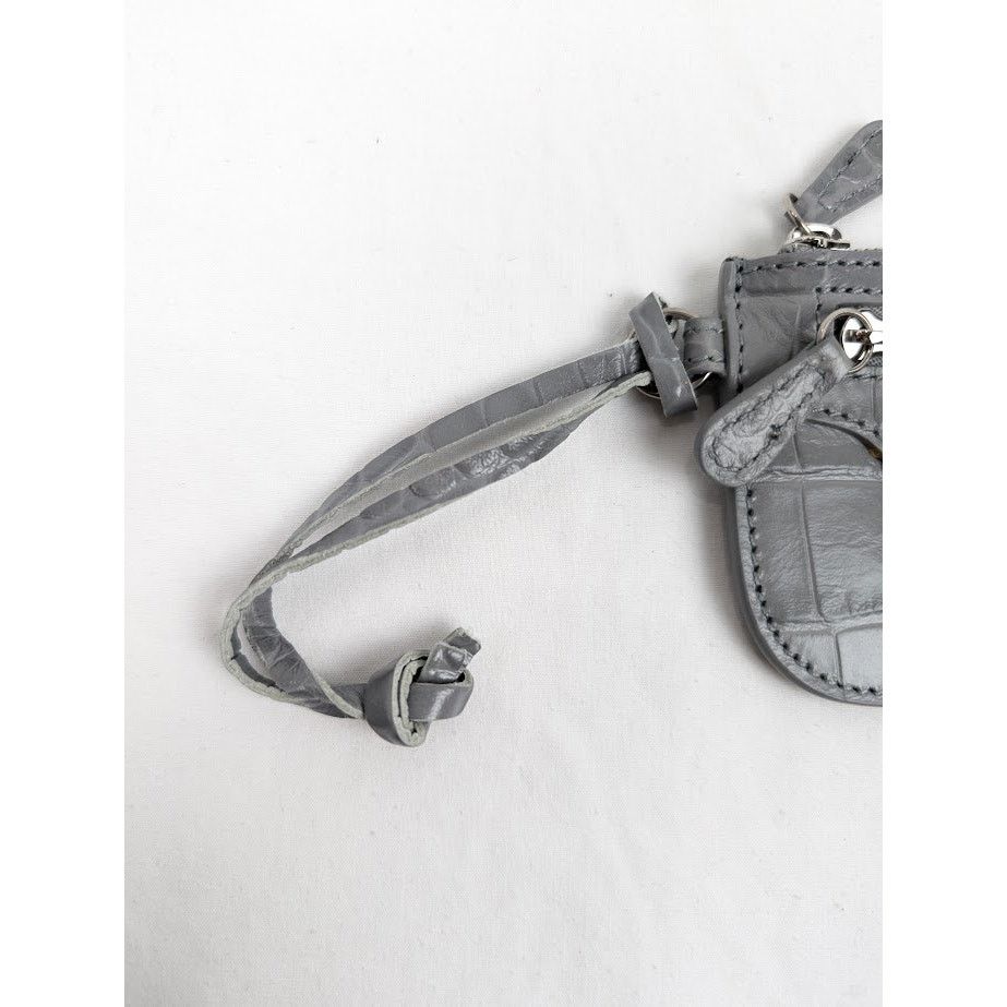 Balenciaga o1rshd1 Size: OS / Extra Supple Calf Wallet in Grey Size ONE SIZE - 11 Thumbnail