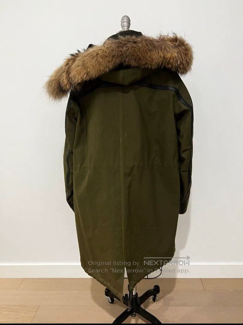 Valentino Valentino Down Size L / US 10 / IT 46 - 2 Thumbnail