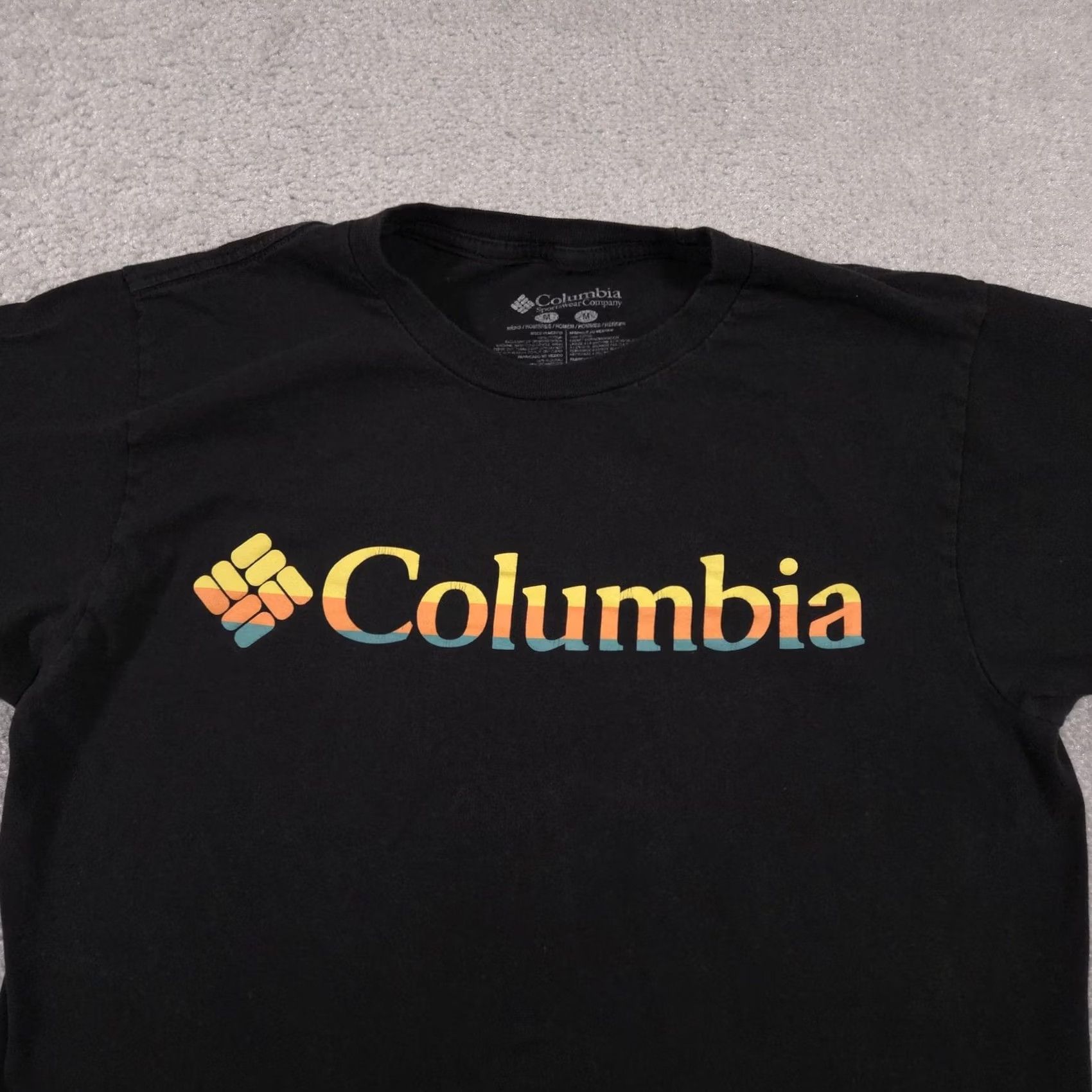 Vintage Columbia Shirt Mens Medium Black Sunset Gradient Logo Tee Short Sleeve Outdoors Size US M / EU 48-50 / 2 - 3 Thumbnail