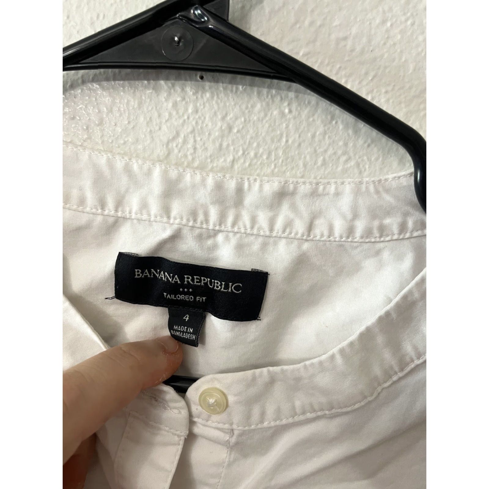 Banana Republic VINTAGE Banana Republic Blouse Shirt White Bell Sleeve Button Front Women 4 Size White Bell Sleeve Shirt Womens 90s? Size S / US 4 / IT 40 - 2 Thumbnail