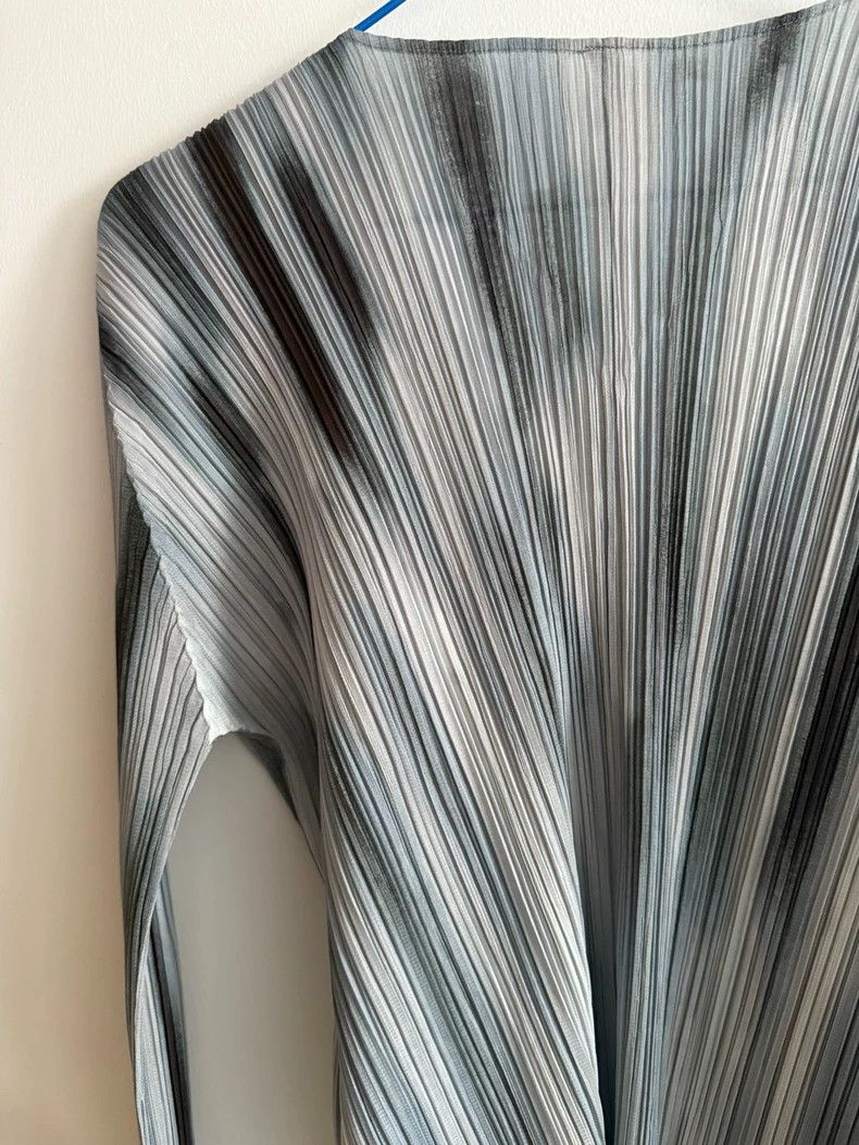 Issey Miyake Issey Miyake size:3 Grey pleated aurora cardigan Size M / US 6-8 / IT 42-44 - 4 Thumbnail