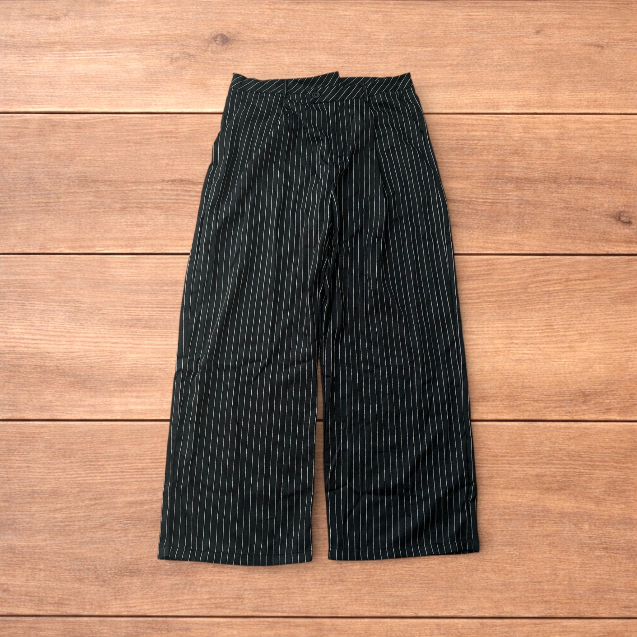 Japanese Brand Vintage style baggy wide leg striped trousers in blck/white. Size US 36 / EU 52 - 1 Thumbnail