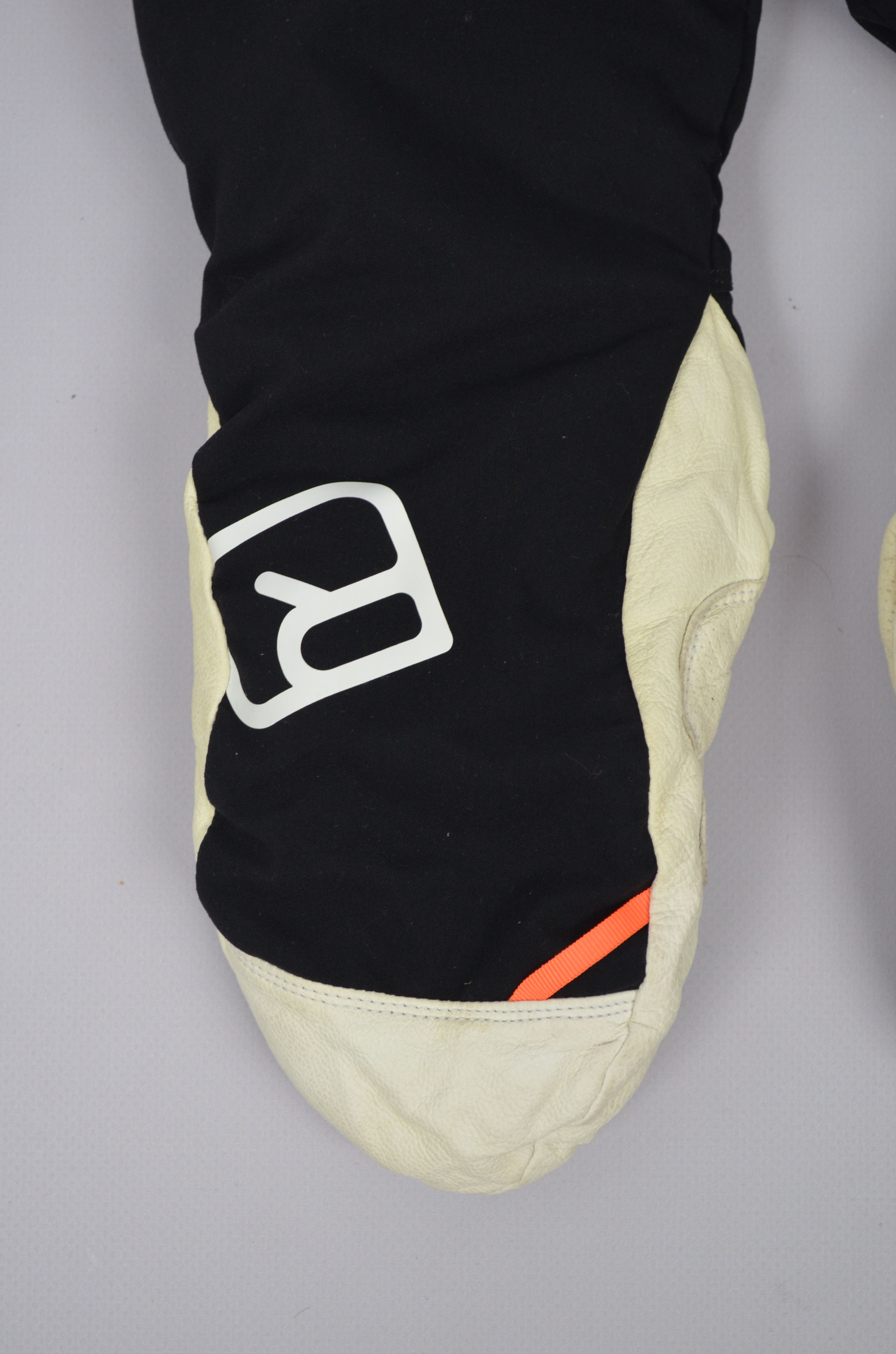 ORTOVOX Ortovox 100% Goat Leather Gloves Lined With 100% Virgin Wool Size ONE SIZE - 4 Thumbnail