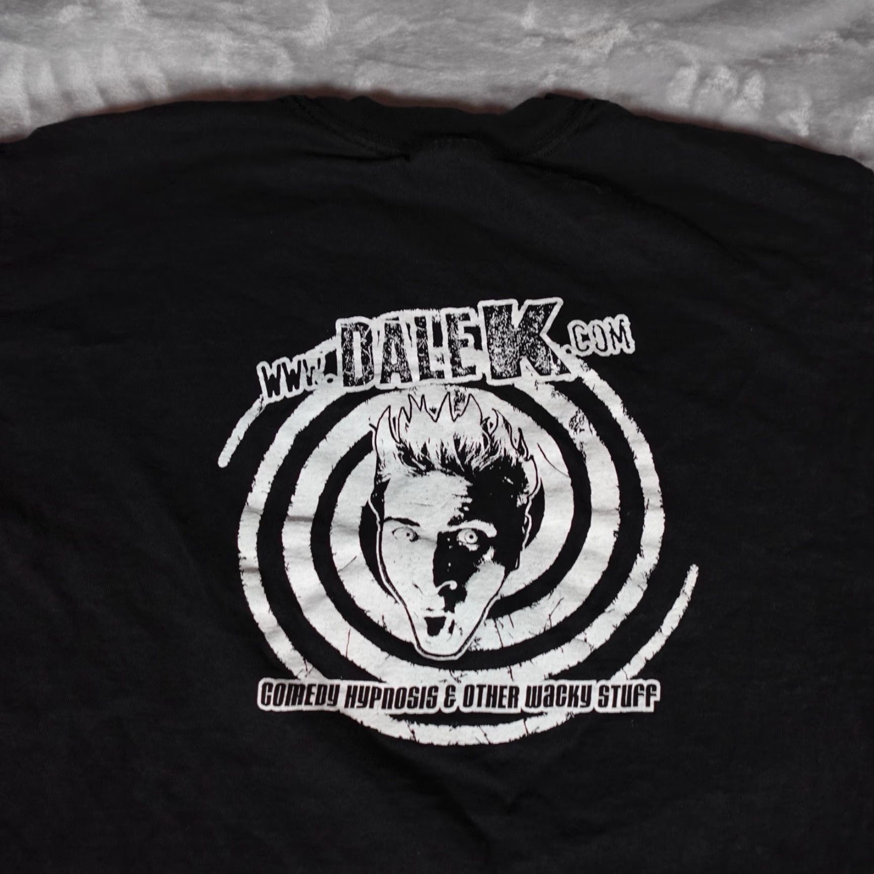 Vintage VINTAGE Dale K Hypnotist Comedy T Shirt Mens L Slim Fit Black Graphic Print 2000s Retro Size US L / EU 52-54 / 3 - 2 Thumbnail