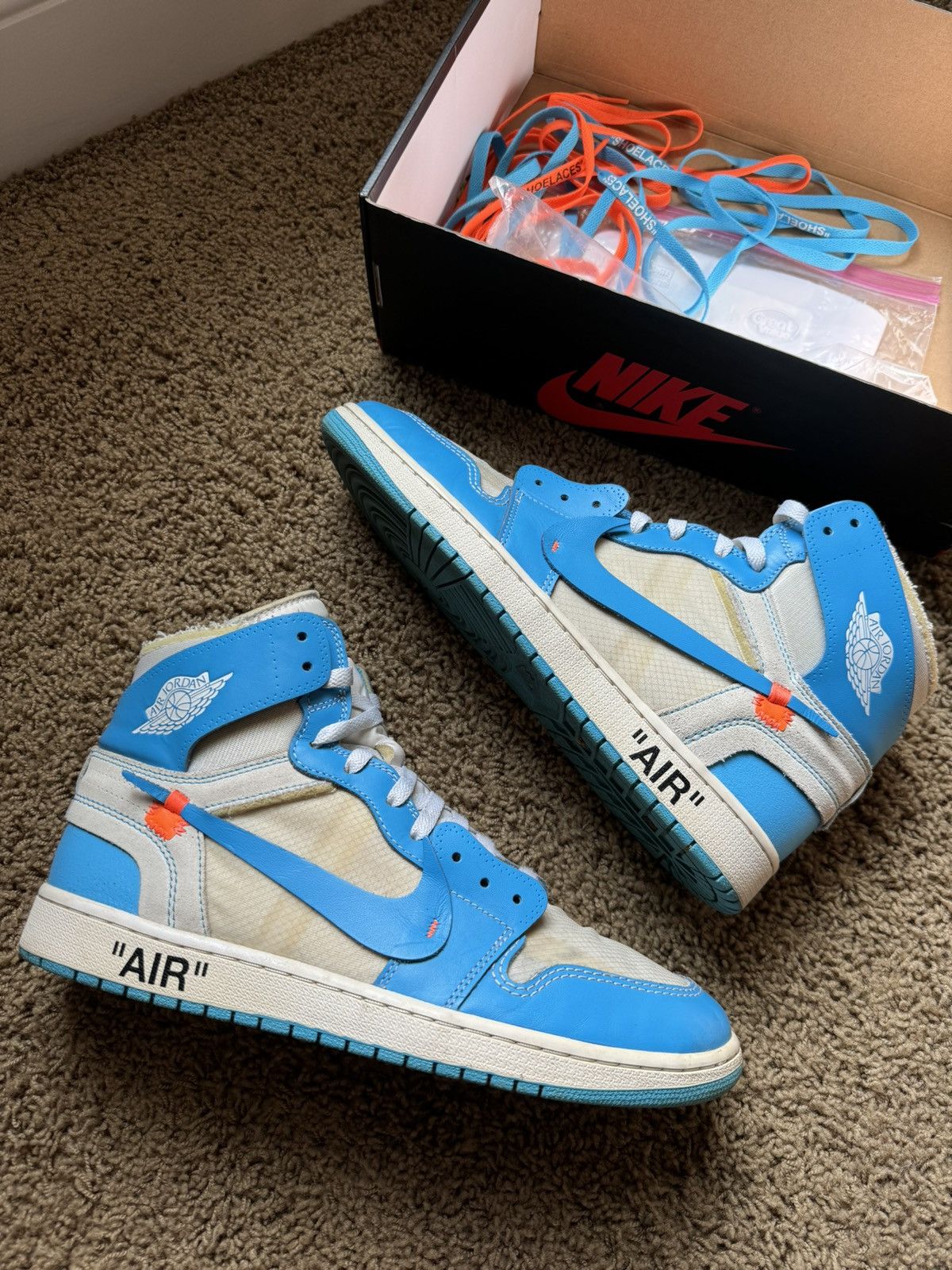 Jordan Brand Off-White Jordan 1 High UNC size 12 Size US 12 / EU 45 - 1 Thumbnail