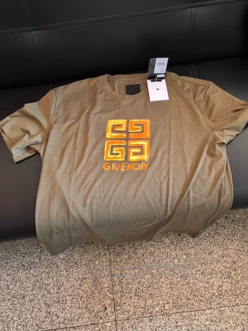 Givenchy Givenchy SizeXXXXL Short Sleeve Men's, Dark Green XXXXL Siz Size US M / EU 48-50 / 2 - 1 Thumbnail