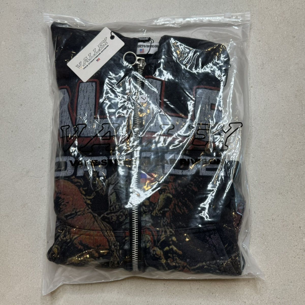 Vale Vale Forever Neptune Zip up hoodie SIZE LARGE Size US L / EU 52-54 / 3 - 3 Thumbnail