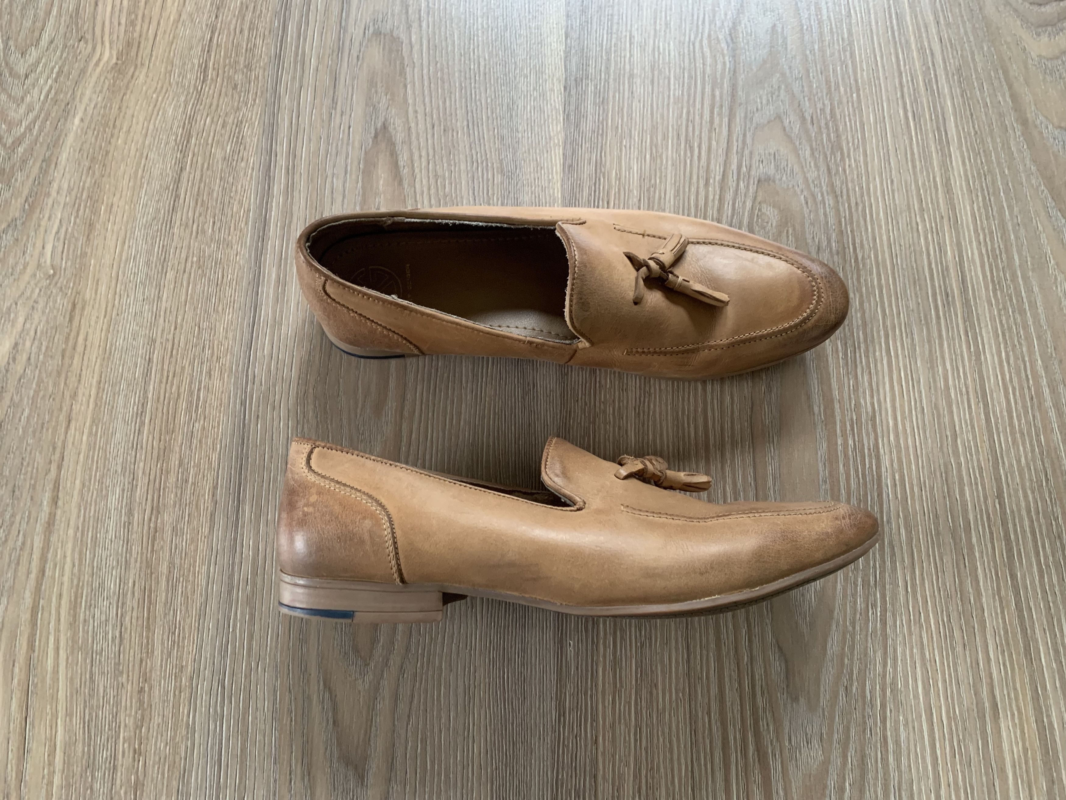 Kurt Geiger Kurt Geiger Tan Leather Tassel Loafers Size US 11 / EU 44 - 1 Thumbnail