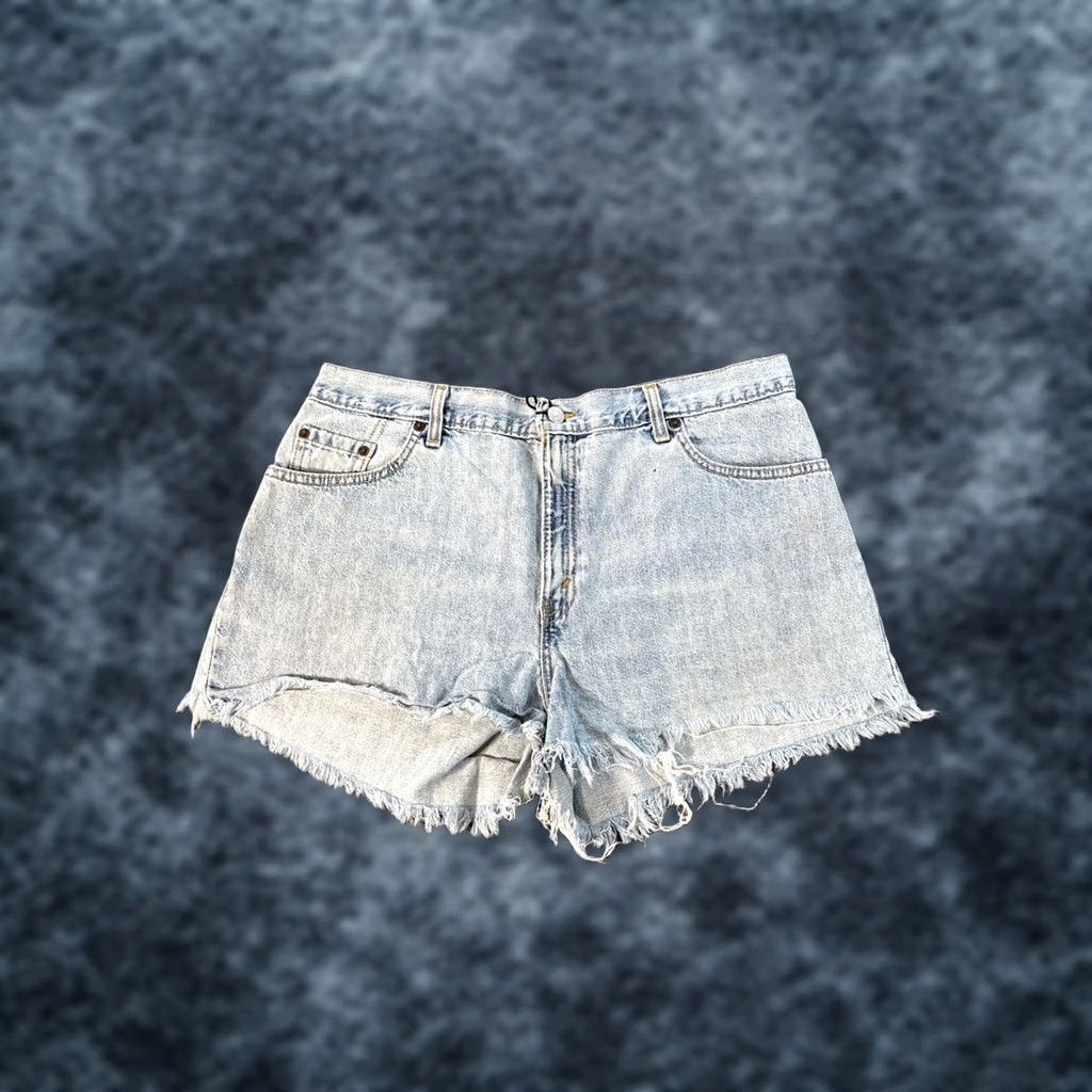 Levi's VINTAGE Levi's 555 Denim Shorts Denim Shorts Women 34 Light Wash High Rise 90s Blue Defining Details Pockets Frayed Summer Casual Womens Size 24" / US 00 / IT 34 - 1 Thumbnail