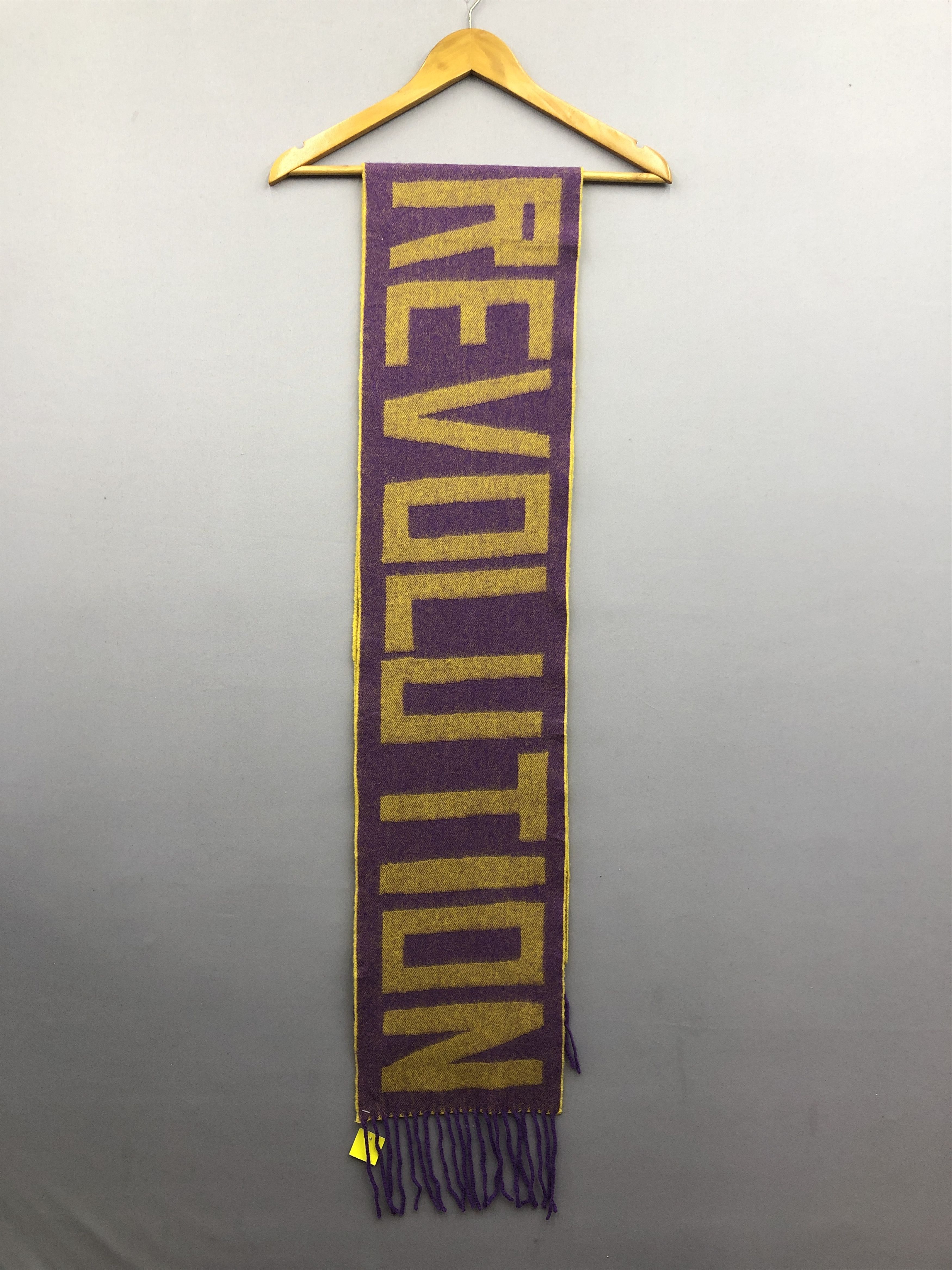 Vintage Vintage Vivienne Westwood Scarf Climate Revolution Orbs. Size ONE SIZE - 3 Thumbnail