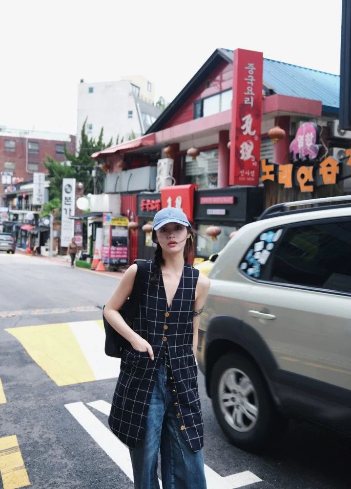 Thom Browne Thom BrownePlaid wool long vest jacket 2503-Nextarrow Size XS / US 0-2 / IT 36-38 - 2 Thumbnail