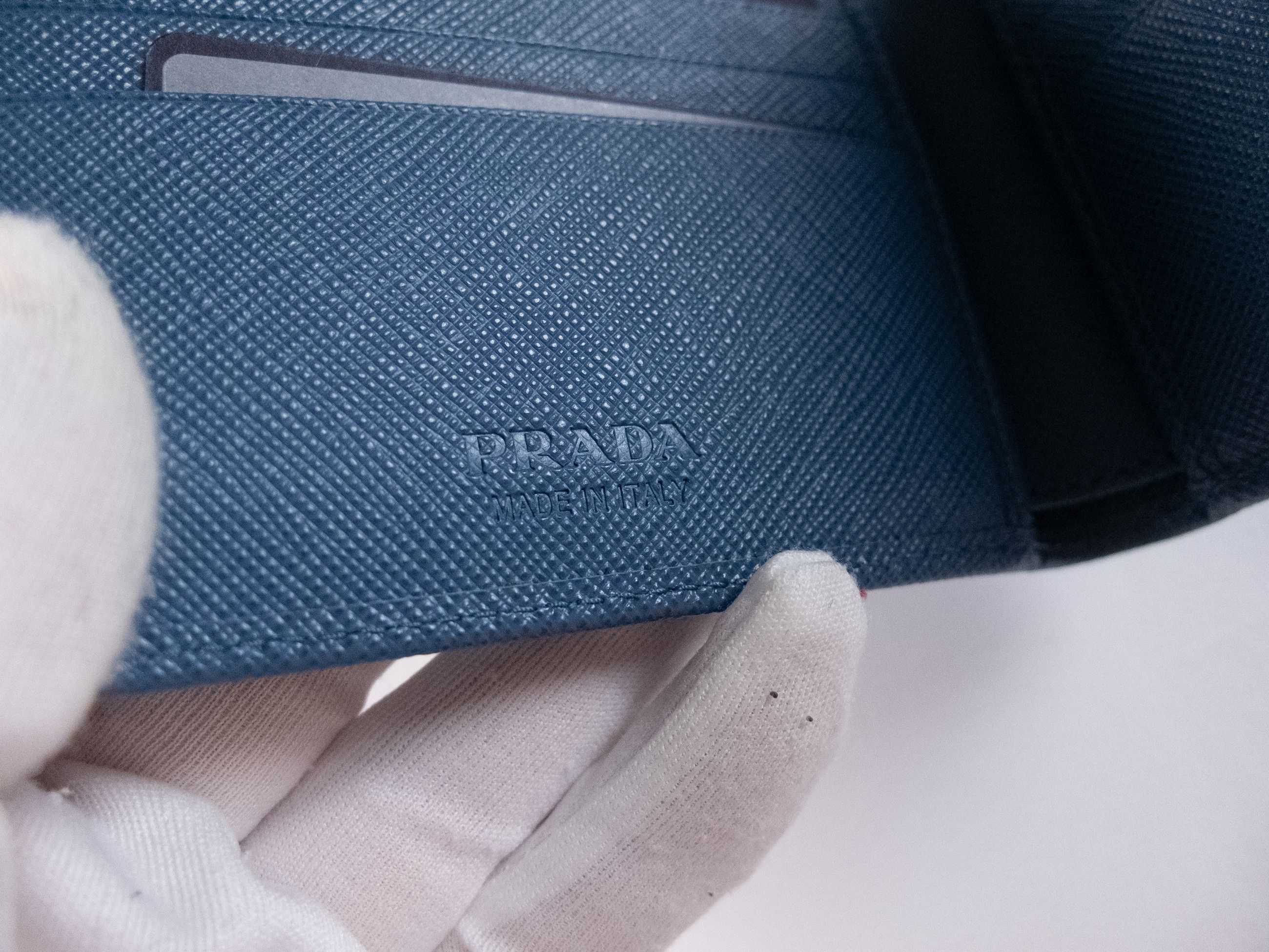 Prada PRADA blue triangle logo Saffiano leather bifold wallet Size ONE SIZE - 6 Thumbnail