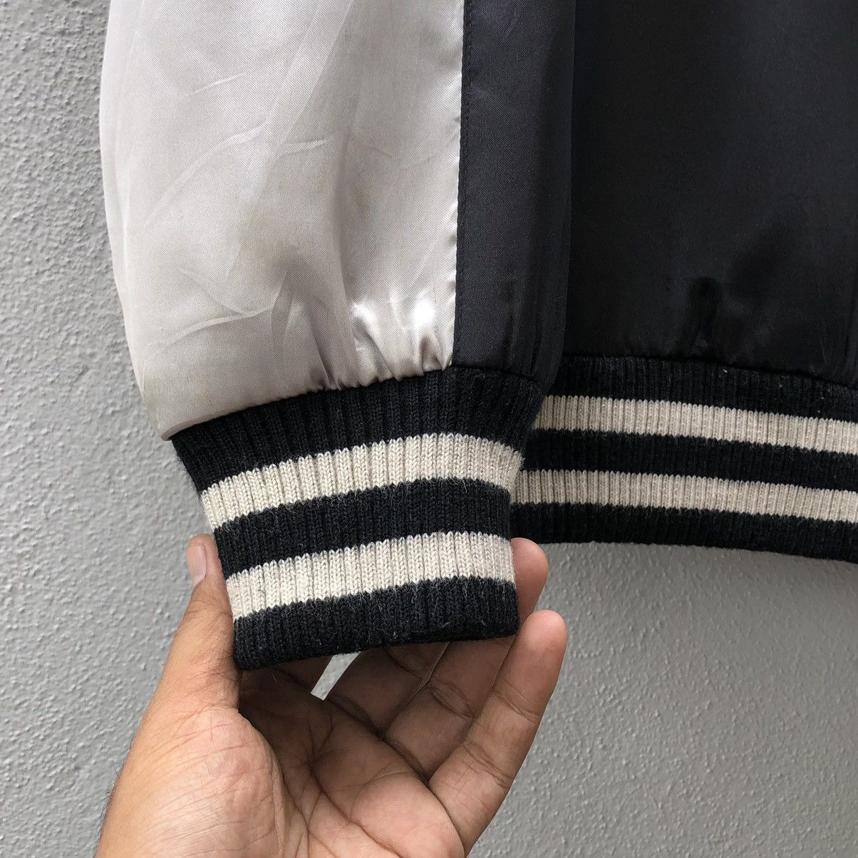 Japanese Brand Japanese Brand Embroidery Koi Satin Sukajan Jacket Size US L / EU 52-54 / 3 - 10 Thumbnail