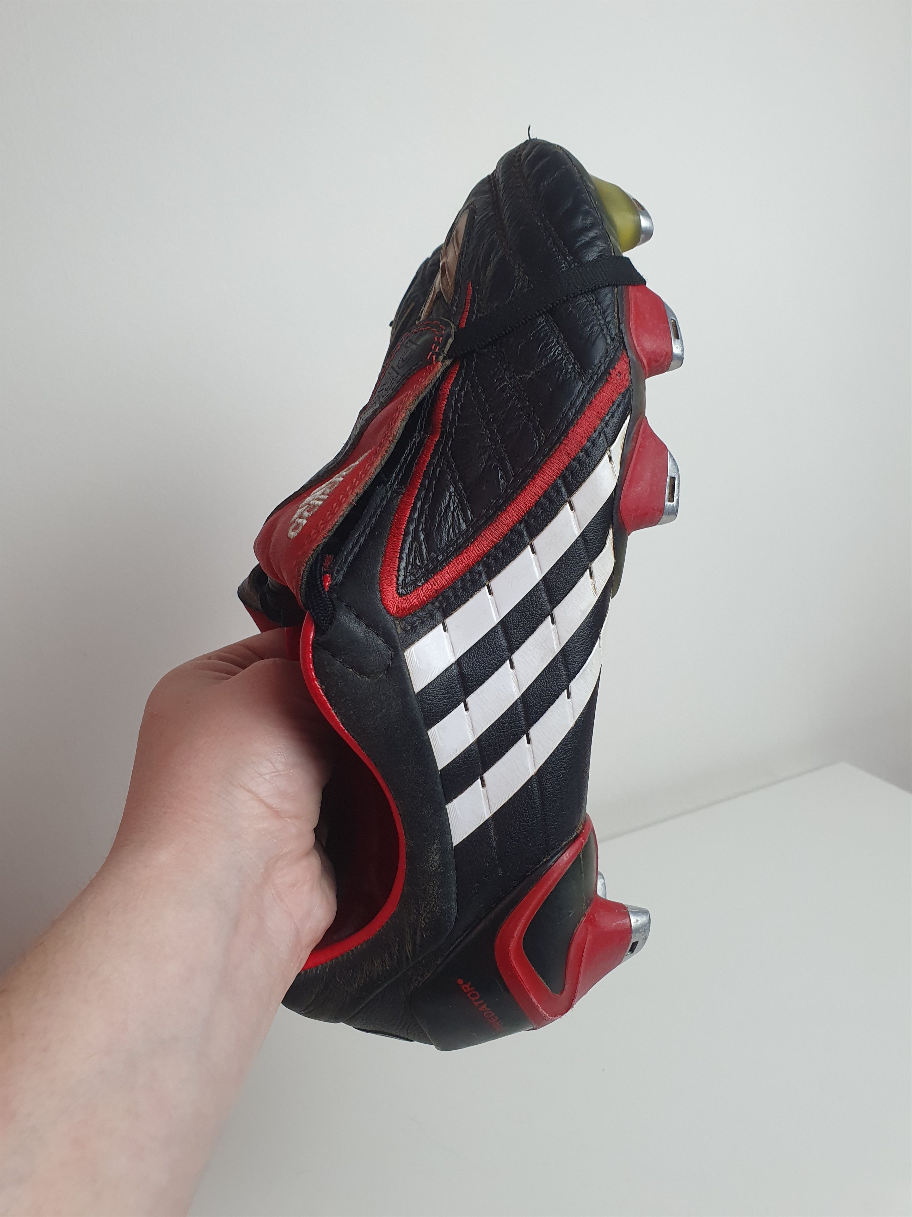 Adidas Vintage Soccer Football shoes Adidas Predator Powerswerve Size US 8 / EU 41 - 11 Thumbnail
