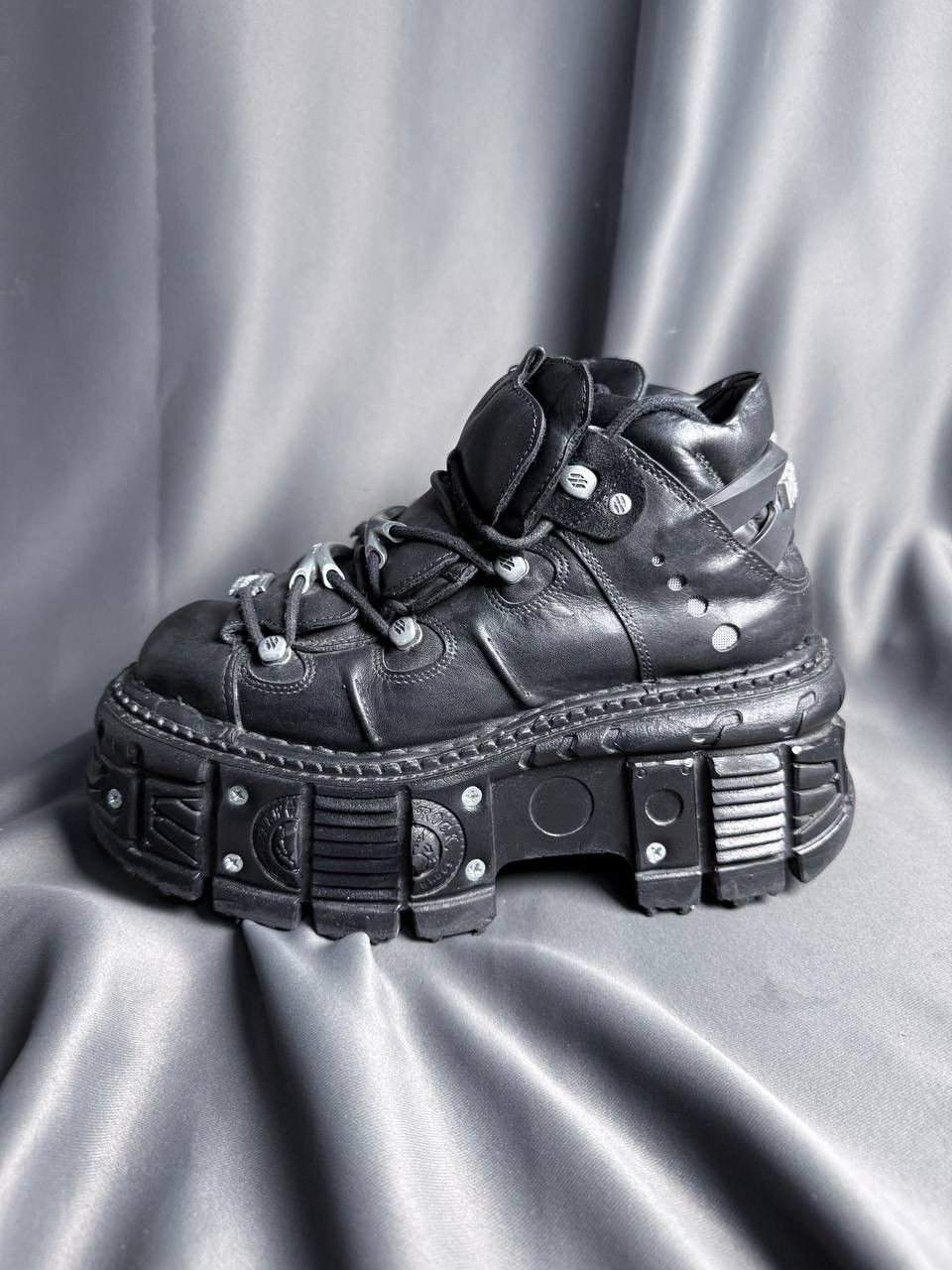 New Rock New Rock MTANK106-C2 Platform Boots Size US 9 / EU 42 - 2 Thumbnail