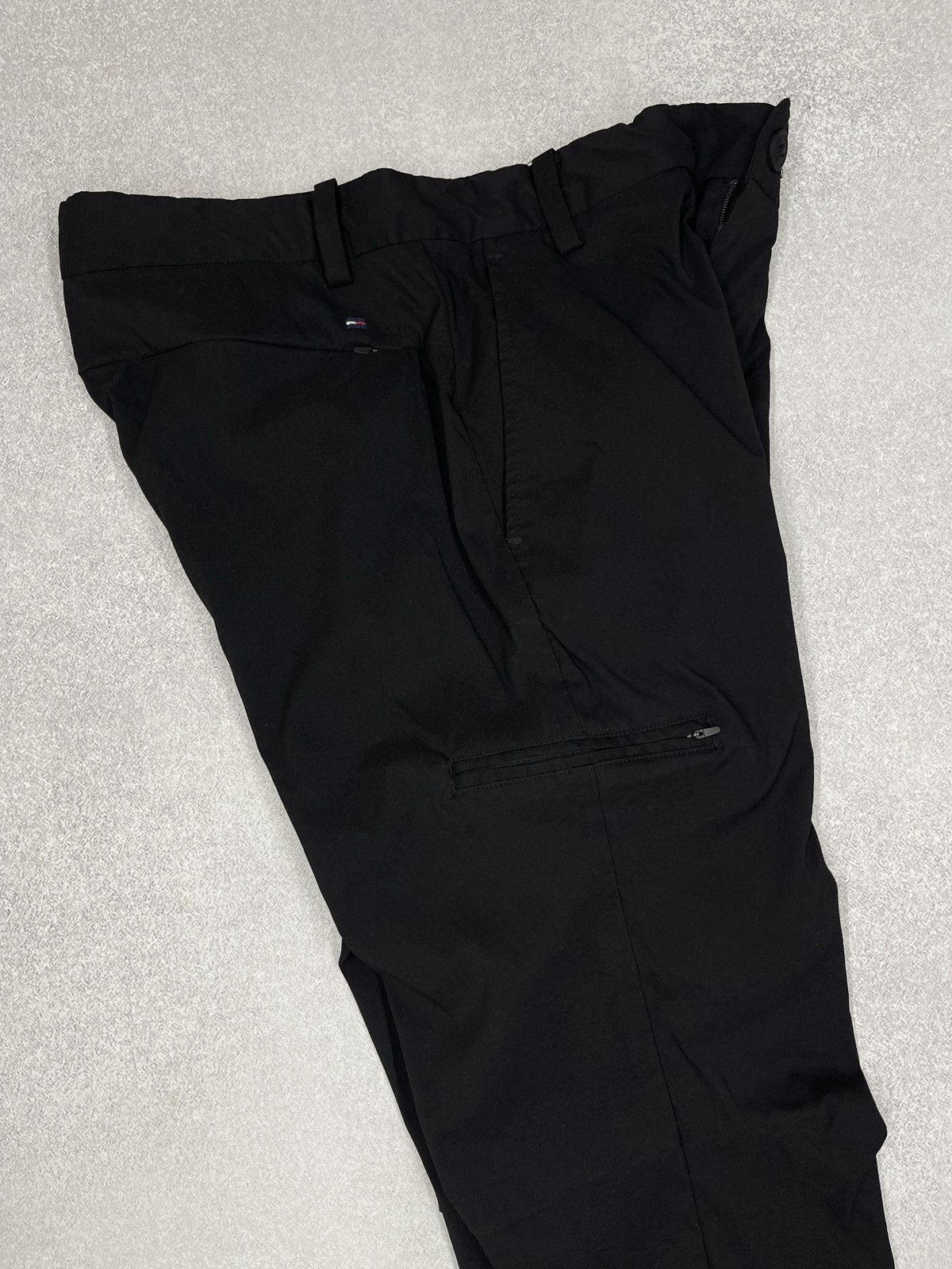 Tommy Hilfiger × Vintage Mens Tommy Hilfiger Tech Pants Black Stretch Size S Size US 30 / EU 46 - 5 Thumbnail
