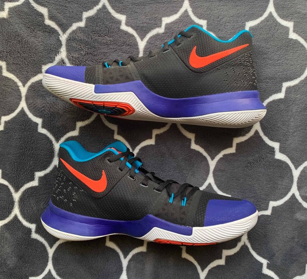 Nike Nike Kyrie 3 “Kyrache Light” Size US 10.5 / EU 43-44 - 2 Thumbnail