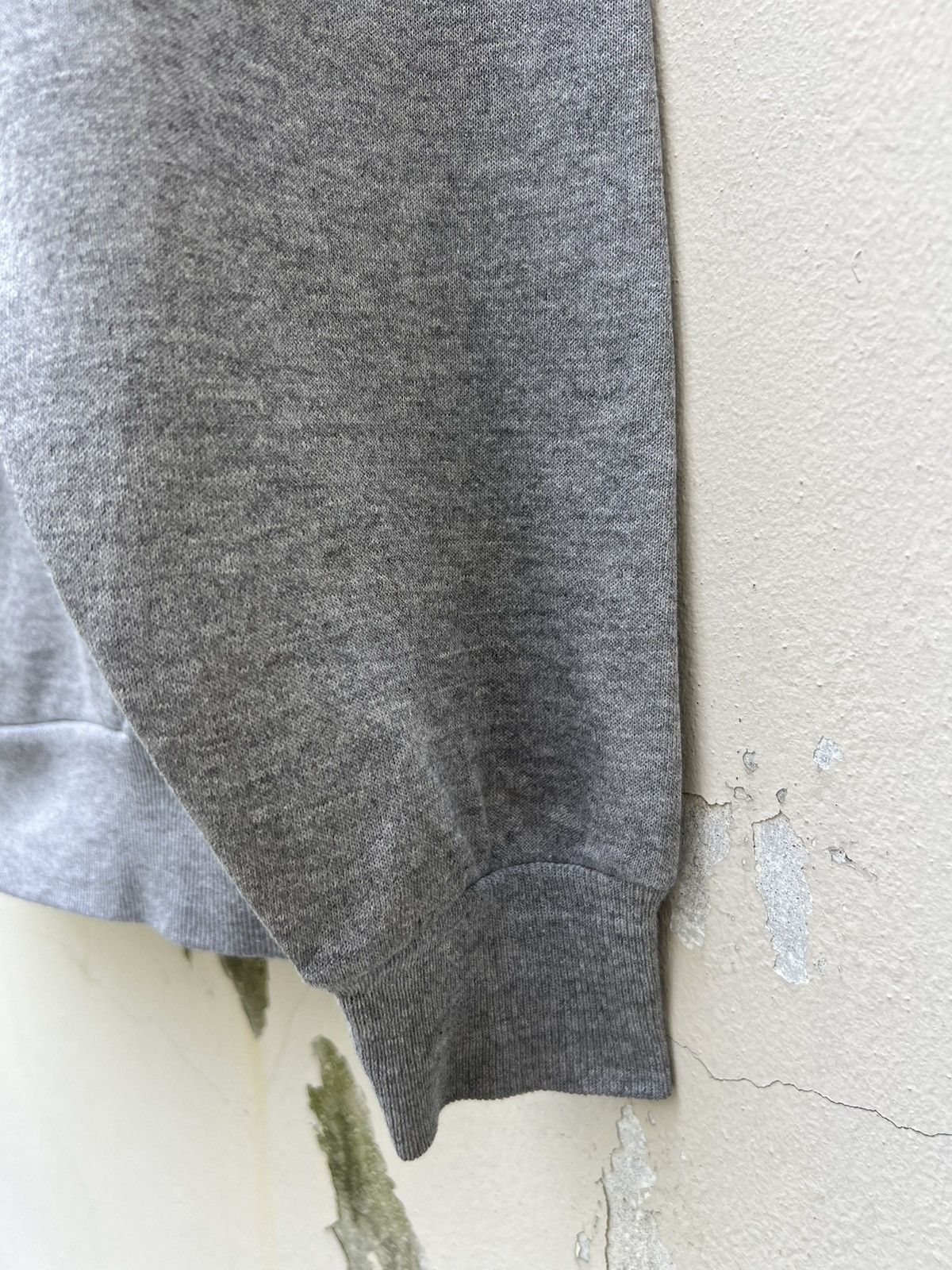 FUCT Vintage 90s FUCT Spell Out Grey Hoodie Sweater Size US L / EU 52-54 / 3 - 10 Thumbnail