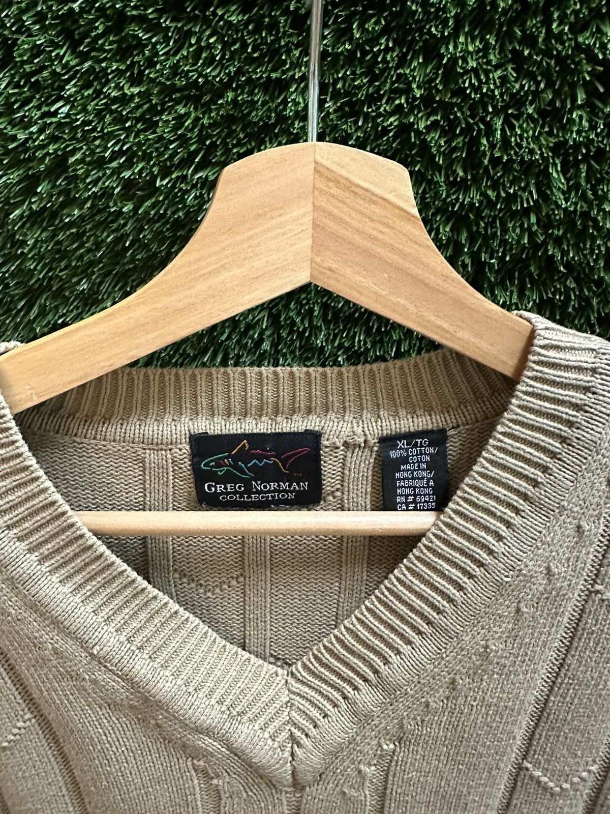 Greg Norman × Vintage Vintage Greg Norman Textured V-Neck Sweater Size XL Size US XL / EU 56 / 4 - 3 Thumbnail