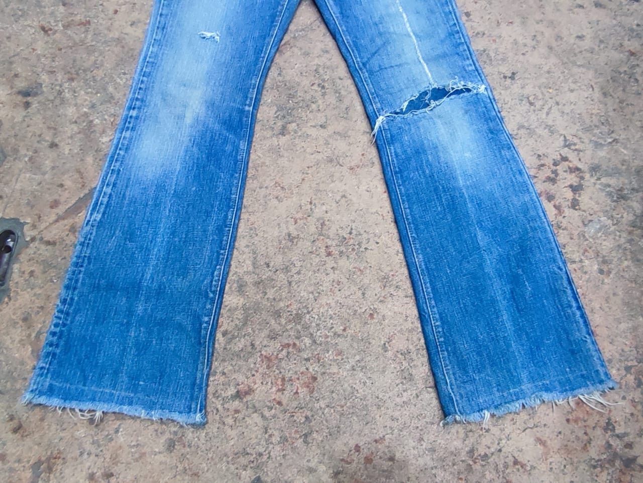 Levi's Vintage Clothing DISTRESSED LEVIS 517 BOOTCUT NO'8 Size US 31 - 4 Thumbnail