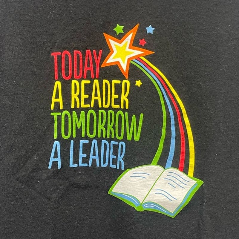 Hanes Hanes Womens Small Today A Reader Cotton Short Sleeve Tee Size S / US 4 / IT 40 - 2 Thumbnail
