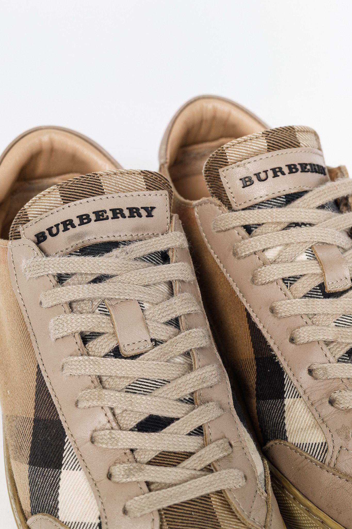 Burberry Burberry Hartfields Check Lace-Up Low-Top Sneakers Size US 5.5 / IT 35.5 - 7 Thumbnail