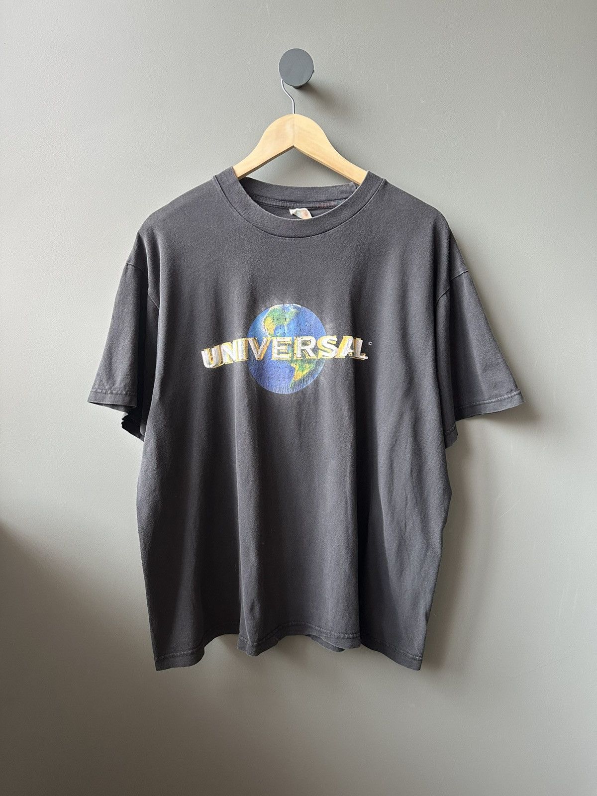 Vintage Vintage Universal Tee Size XL Size US XL / EU 56 / 4 - 1 Thumbnail