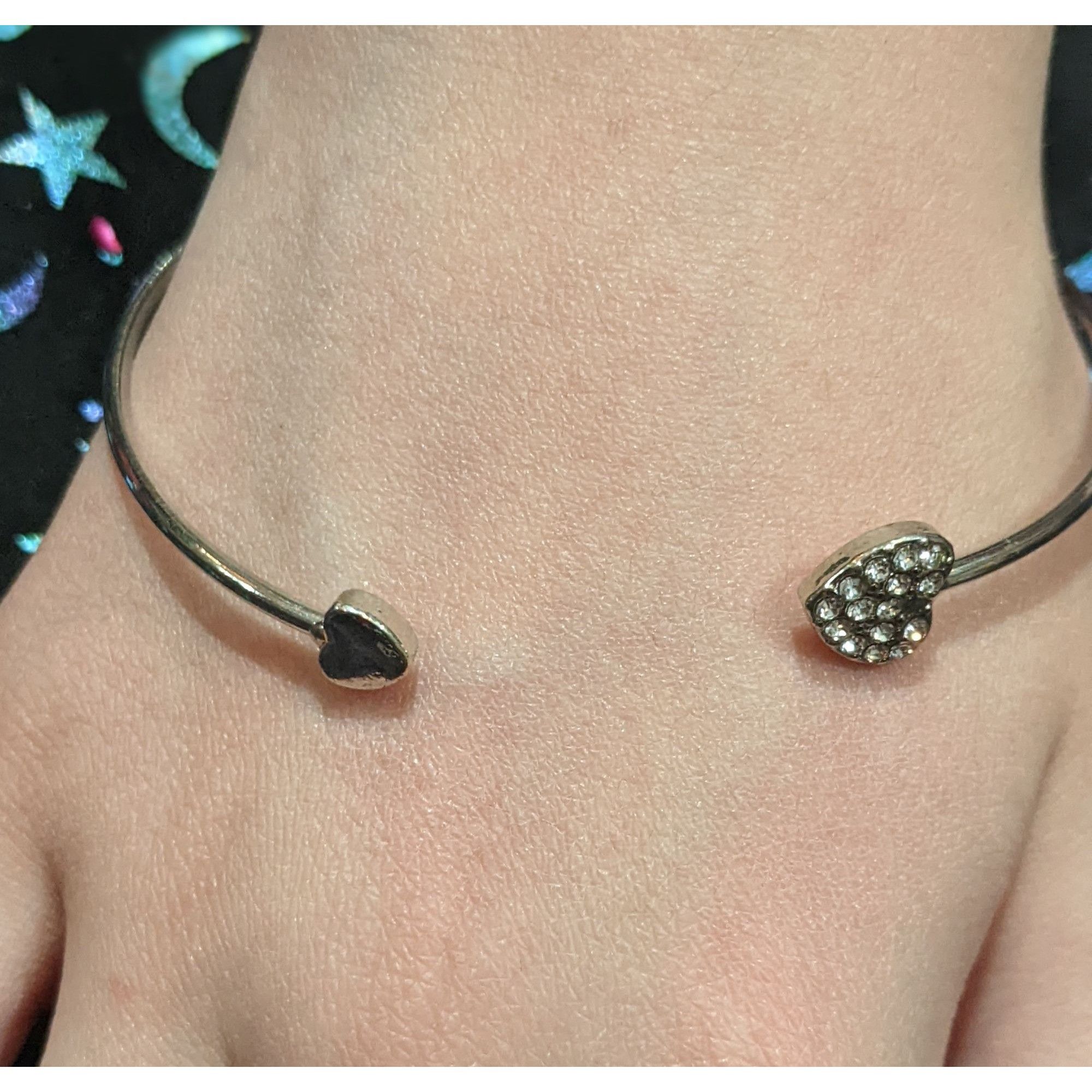Other Minimalist Heart Open Cuff Rhinestone Bracelet Size ONE SIZE - 1 Thumbnail