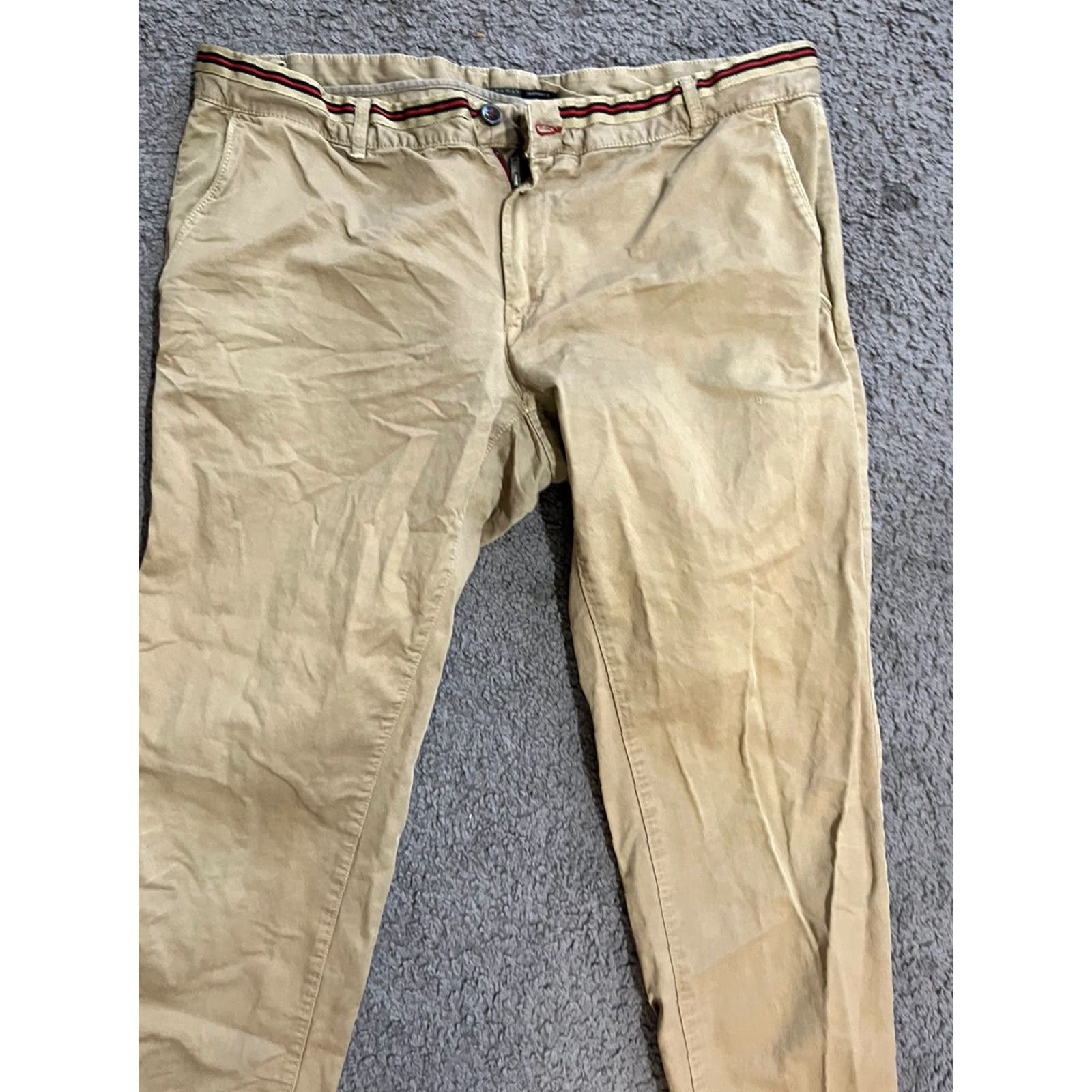 Zara ZARA Men Chino Pants Beige 40 Regular Inseam 33 Cotton Blend Flat Front Logo Basic Collection Classic USA Preppy Mens Size US 40 / EU 56 - 2 Thumbnail