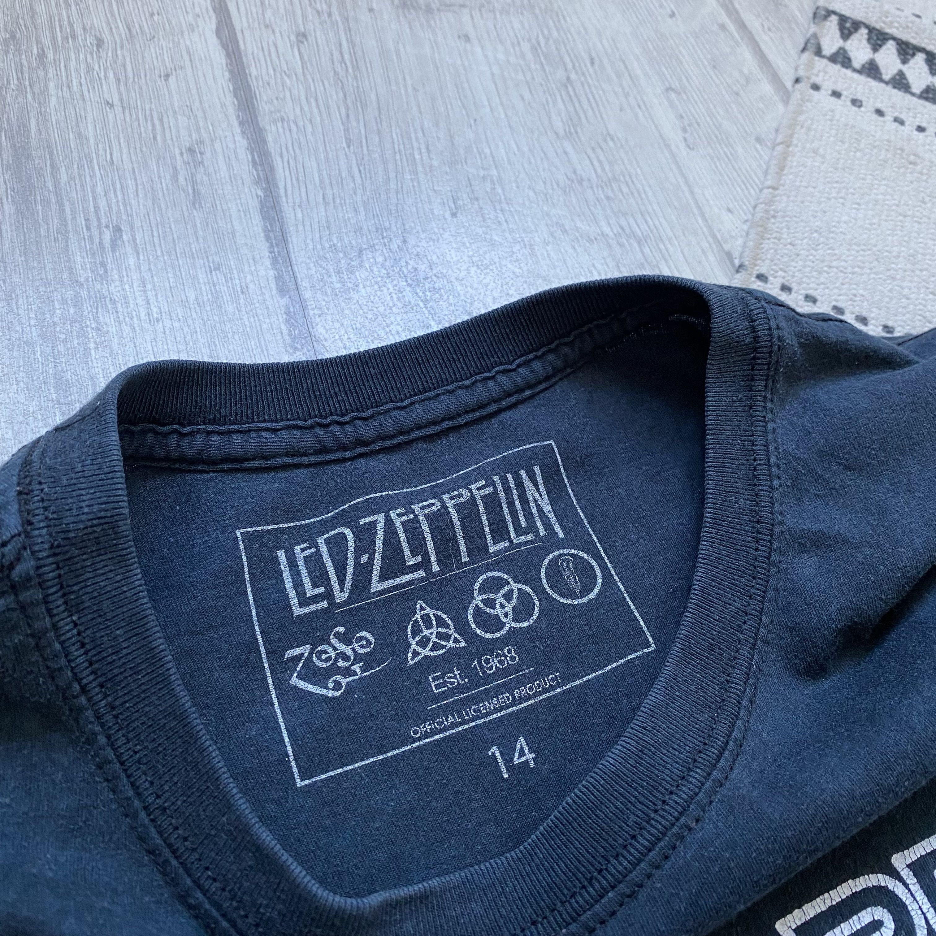 Band Tees Vintage 00s Distressed Led Zeppelin Rock Band tee Usa 77 Size US XL / EU 56 / 4 - 7 Thumbnail