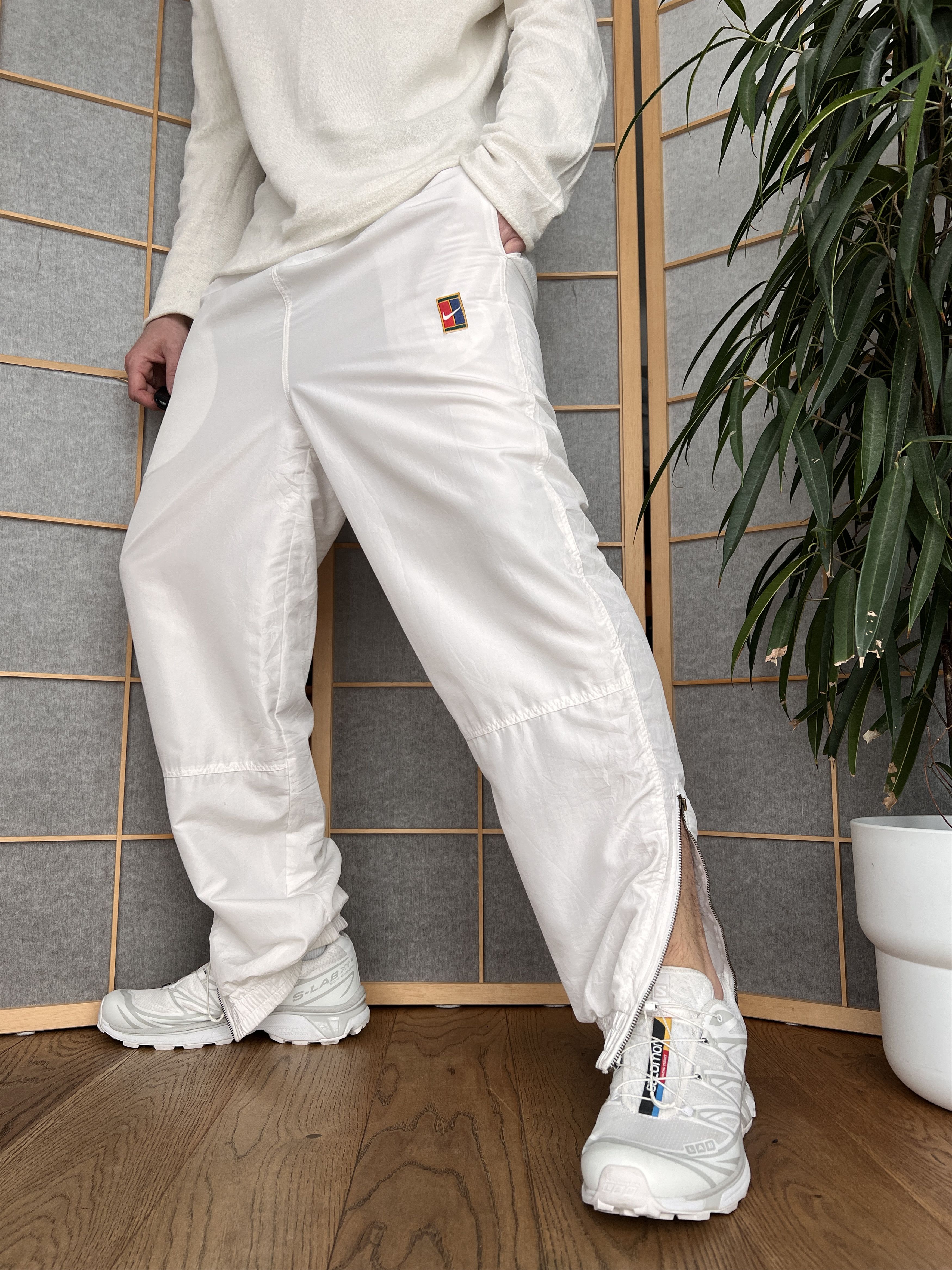 Nike Archive 80s! Nike Court vintage nylon track pants tennis Size US 32 / EU 48 - 13 Thumbnail
