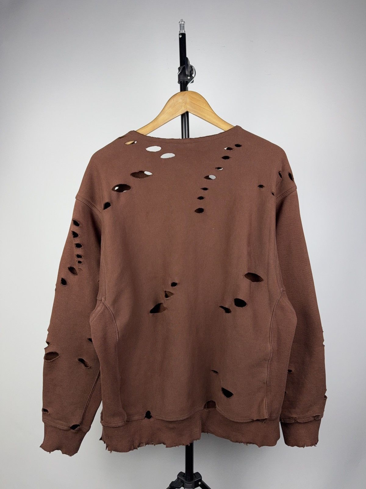 Carhartt 00s Y2K Carhartt WIP Distressed Brown Destroyed Sweatshirt L Size US L / EU 52-54 / 3 - 10 Thumbnail