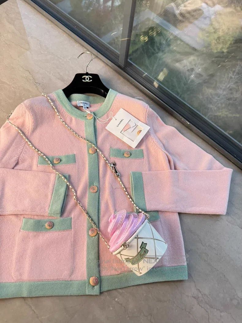 Chanel Chanel 24c pink green 100% cashmere cardigan coat Size XS / US 0-2 / IT 36-38 - 2 Thumbnail