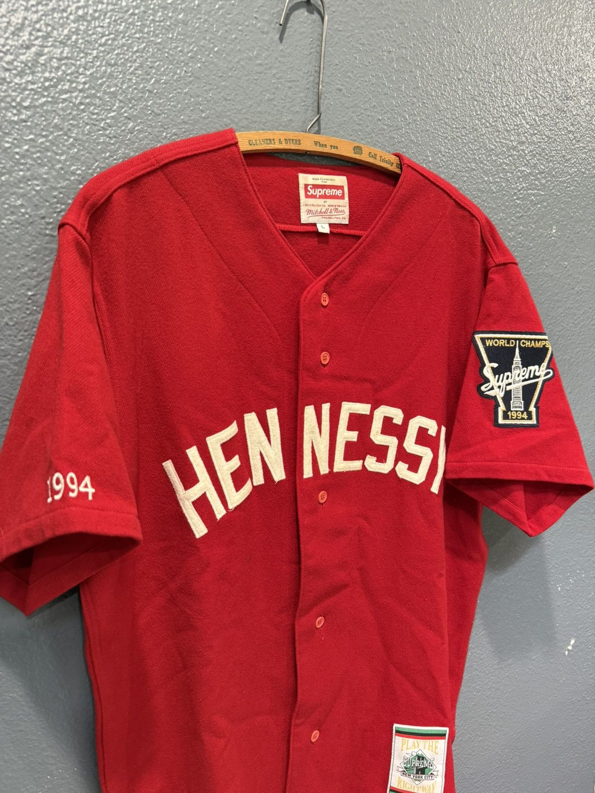 イ*ケ様 Supreme 2006 Hennessy Mitchell&Ness 2006 Supreme Hennessy Mitchell & Ness Red Wool Jersey Large