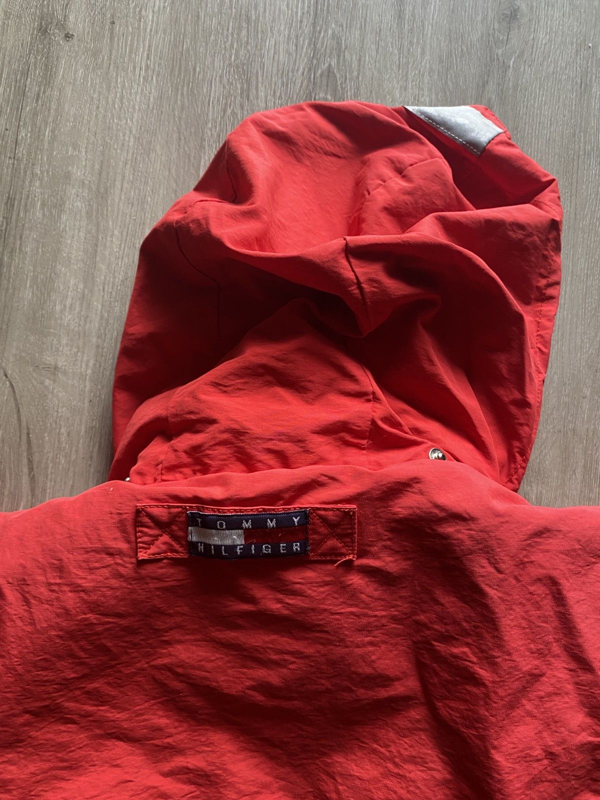 Vintage Vintage 90s Tommy Hilfiger Red Parka Jacket Size US S / EU 44-46 / 1 - 6 Thumbnail