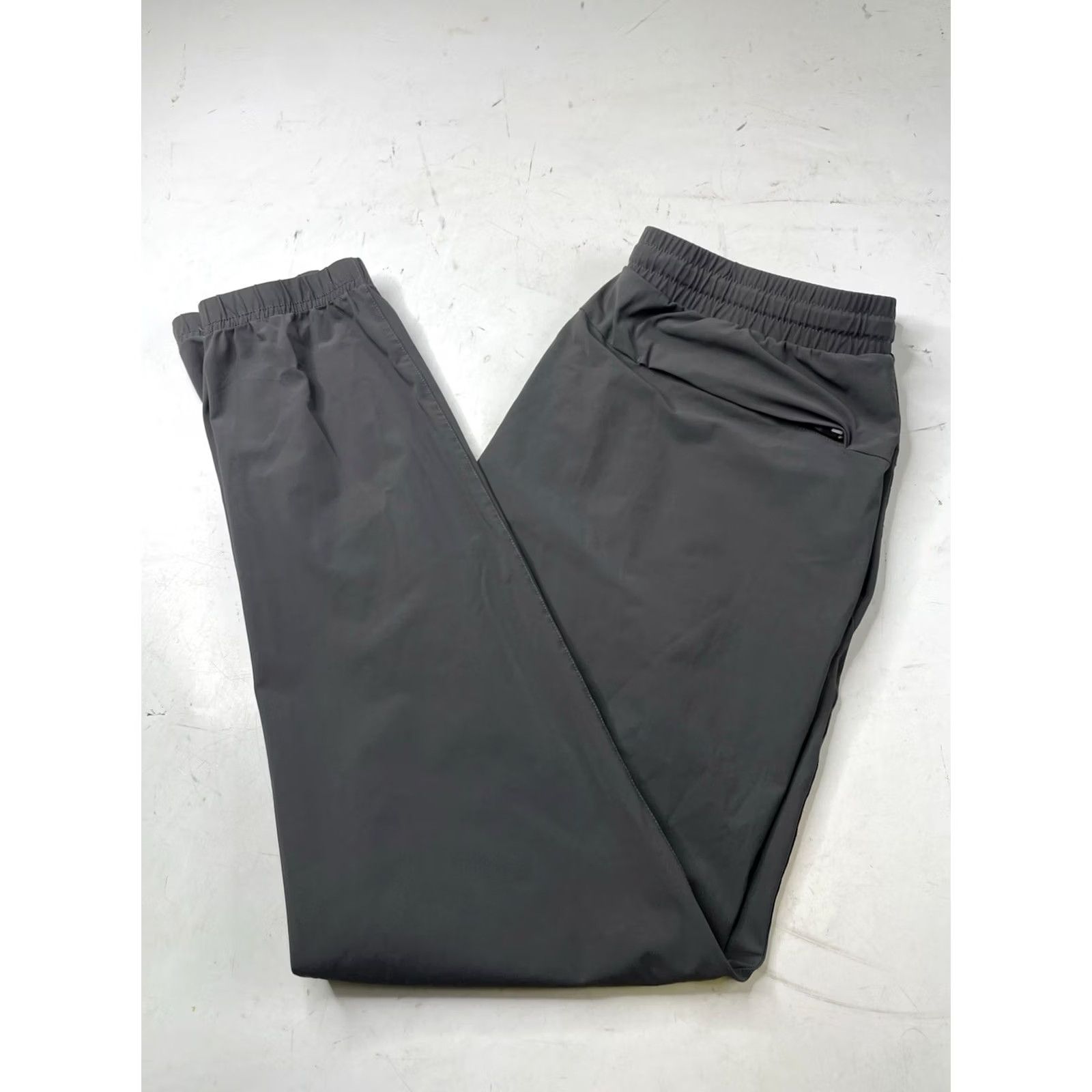 Vintage UNRL Jogger Pants Mens M Gray Nylon Spandex Athletic Tapered 90s Style Breathable Regular Fit Pants Size US 31 - 2 Thumbnail