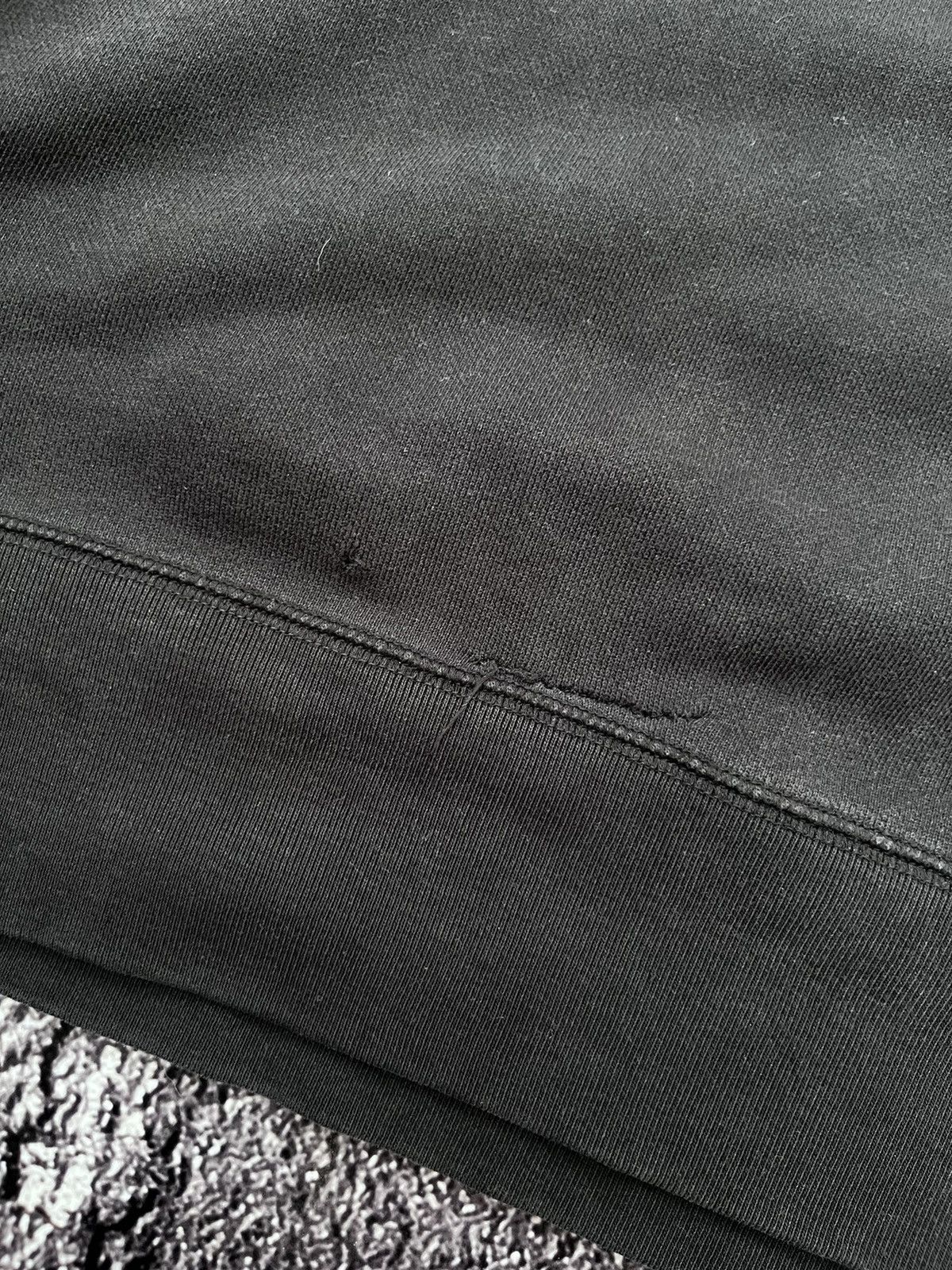 Uniqlo UNIQLO VERDY GETA MOVE ON FADED BLACK HOODIE Size US M / EU 48-50 / 2 - 5 Thumbnail