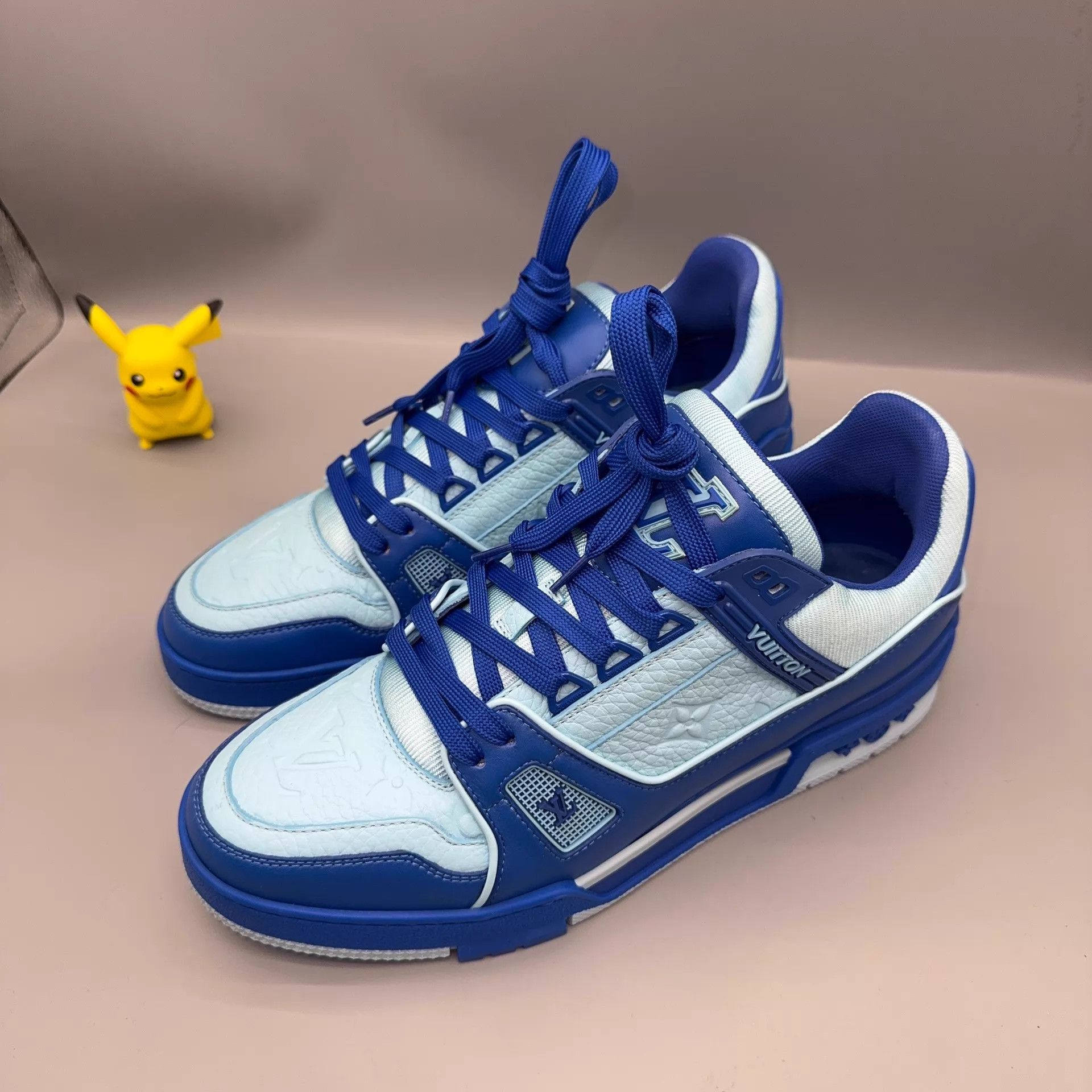 Louis Vuitton LOUIS VUITTON Blue Trainer Size 40 Size US 7 / EU 40 - 1 Thumbnail