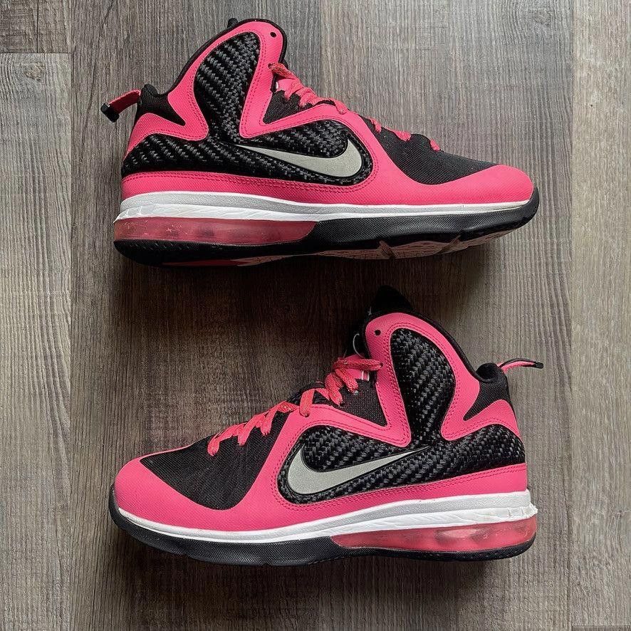 Nike NIKE • LeBron 9 GS "Black/Laser Pink" (7M) Size US 7 / EU 40 - 2 Thumbnail