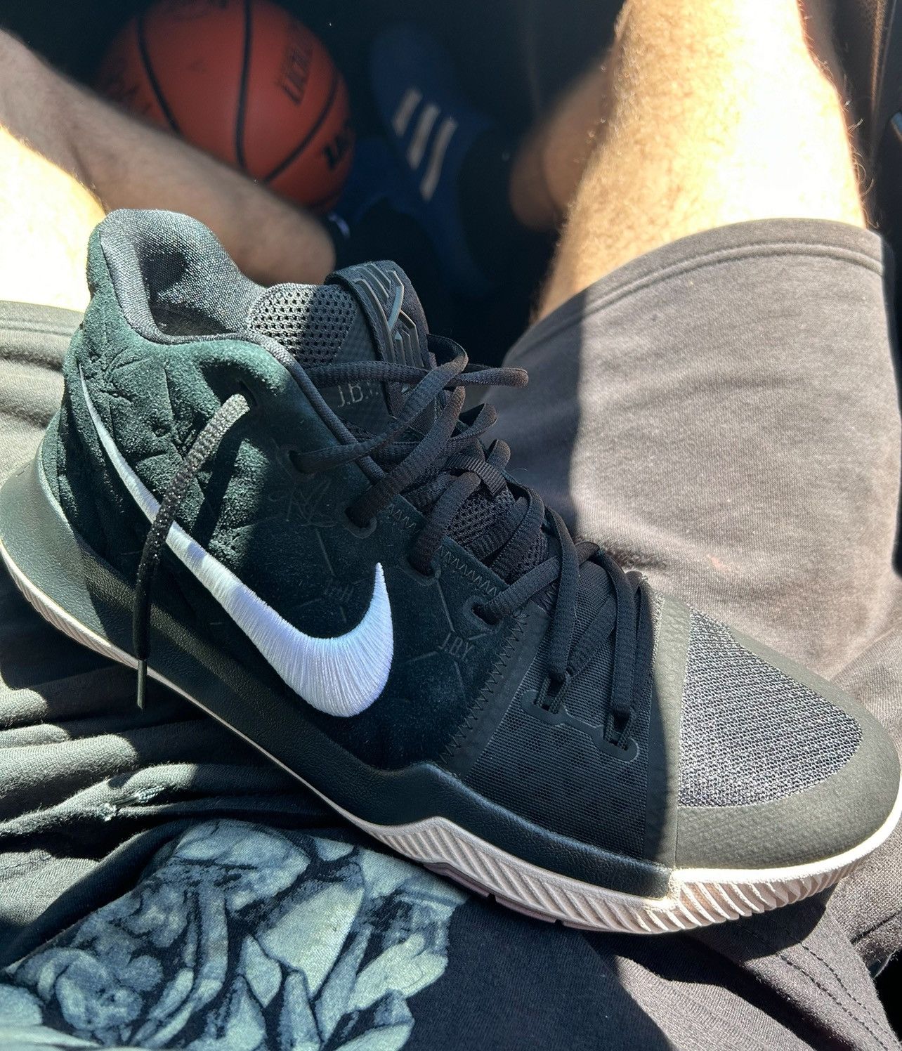 Nike Nike Kyrie 3 Black Suede Size US 11.5 / EU 44-45 - 1 Thumbnail