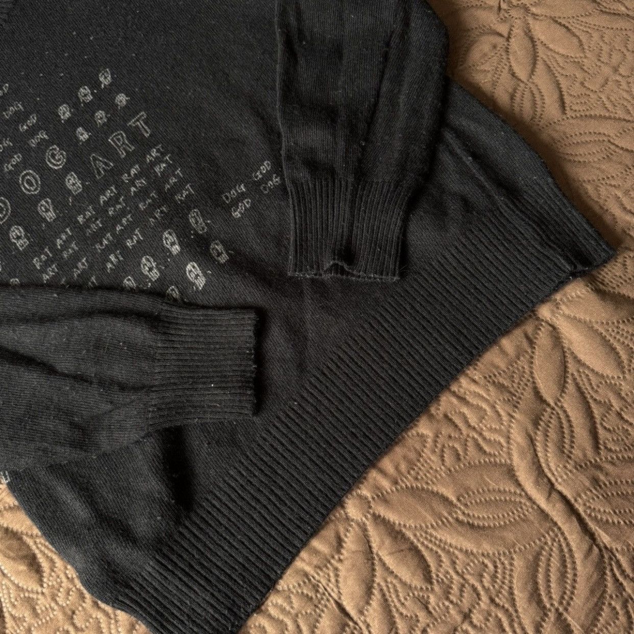 Hysteric Glamour Hysteric Glamour Archive "GOD DOG ART" V-Neck Knit Sweater Size US S / EU 44-46 / 1 - 7 Thumbnail