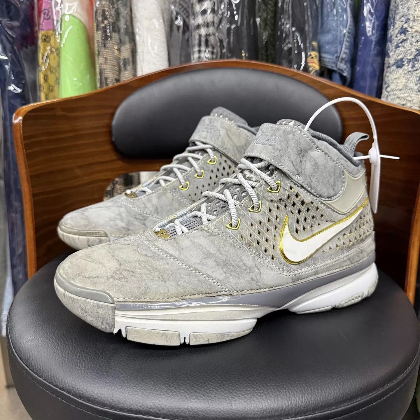Nike Nike Kobe 2 'Master of the Path' 42.5 Good Condition Size US 9.5 / EU 42-43 - 1 Thumbnail