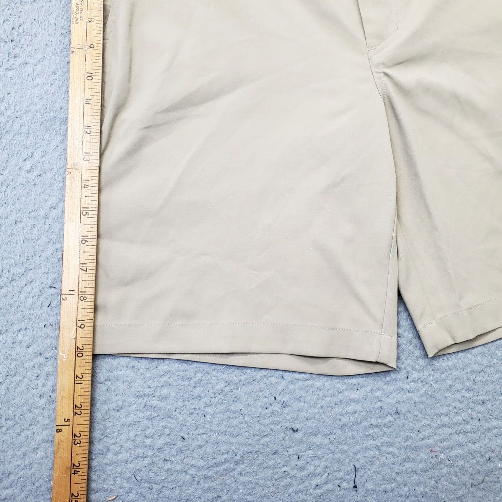 Roundtree & Yorke Roundtree & Yorke Mens Chino Shorts 34 Brown Work Play Performance Slash Pockets Zip Button Front Casual Mens Size 34 Brown Shorts Size US 34 / EU 50 - 3 Thumbnail