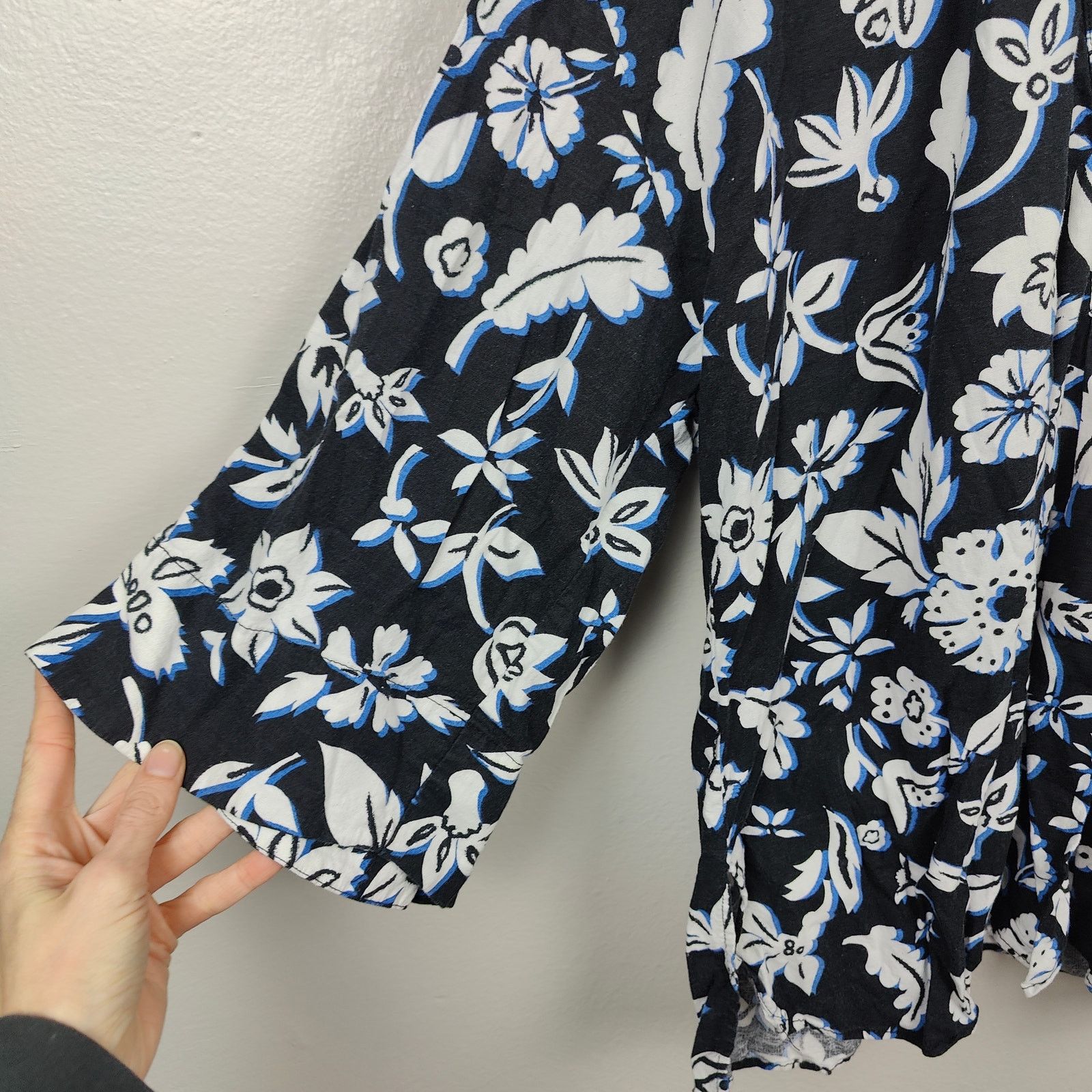 Zara Zara Top Womens XL Black White Floral Linen Viscose Blouse Size XL / US 12-14 / IT 48-50 - 2 Thumbnail